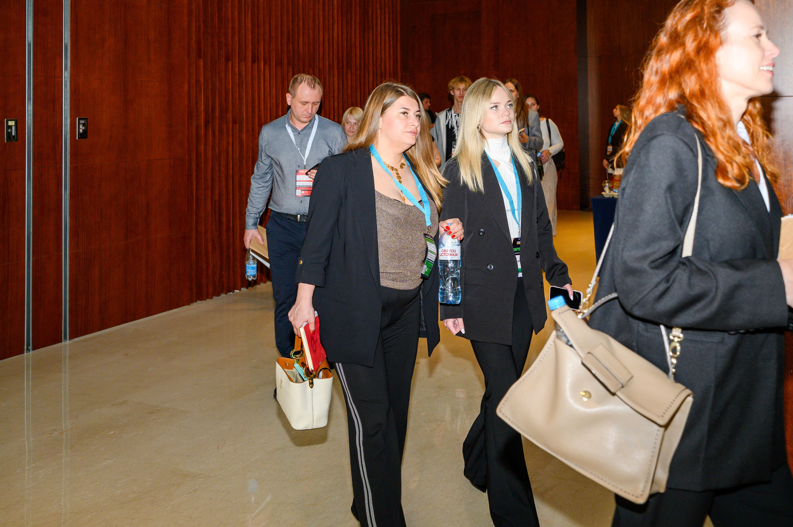 Репортажная съемка с открытия магазина. Фотоуслуги, услуги фотографа, фотографирование важных событий