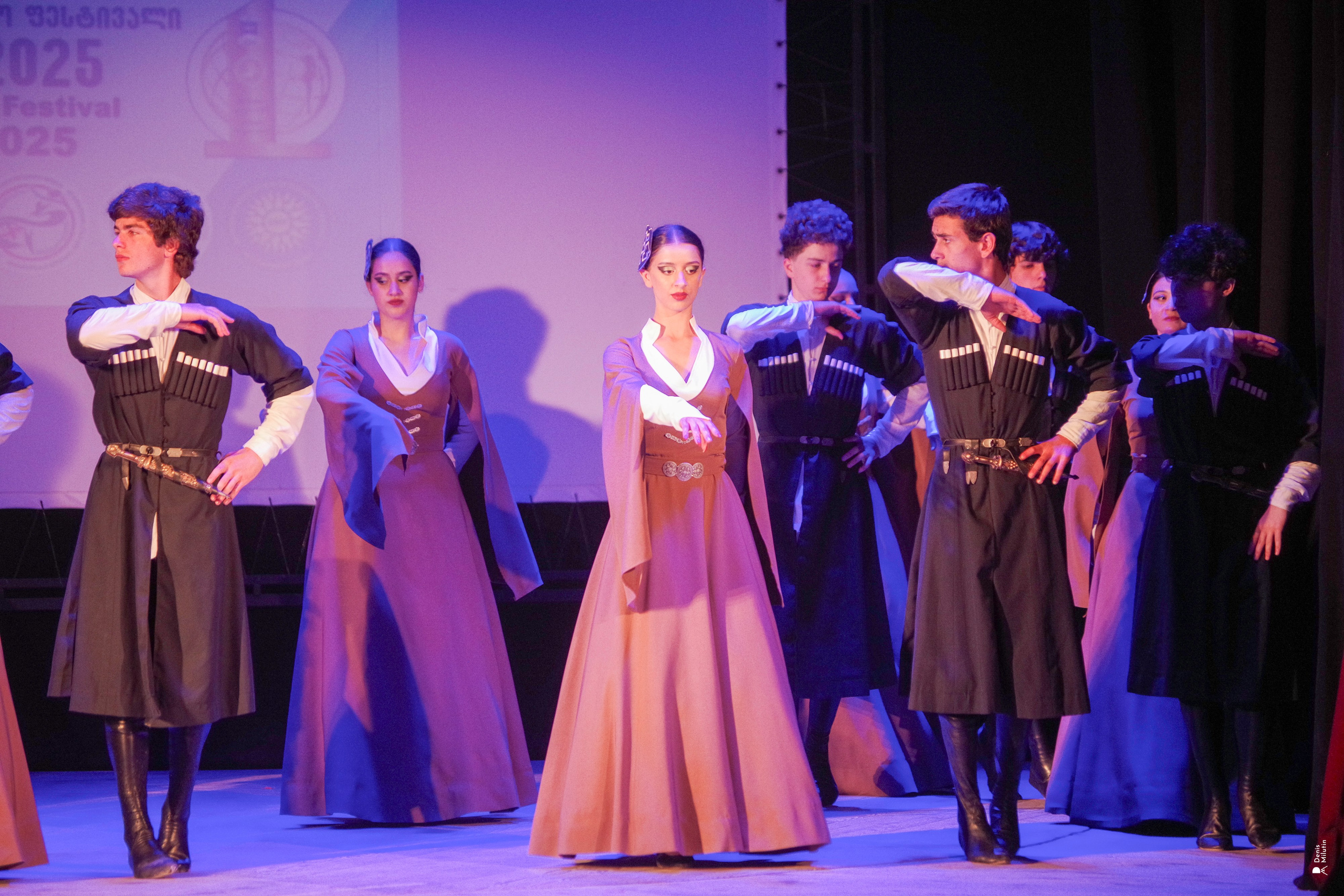 Танцы в прекрасном Они. Портретный фотограф Денис Милютин