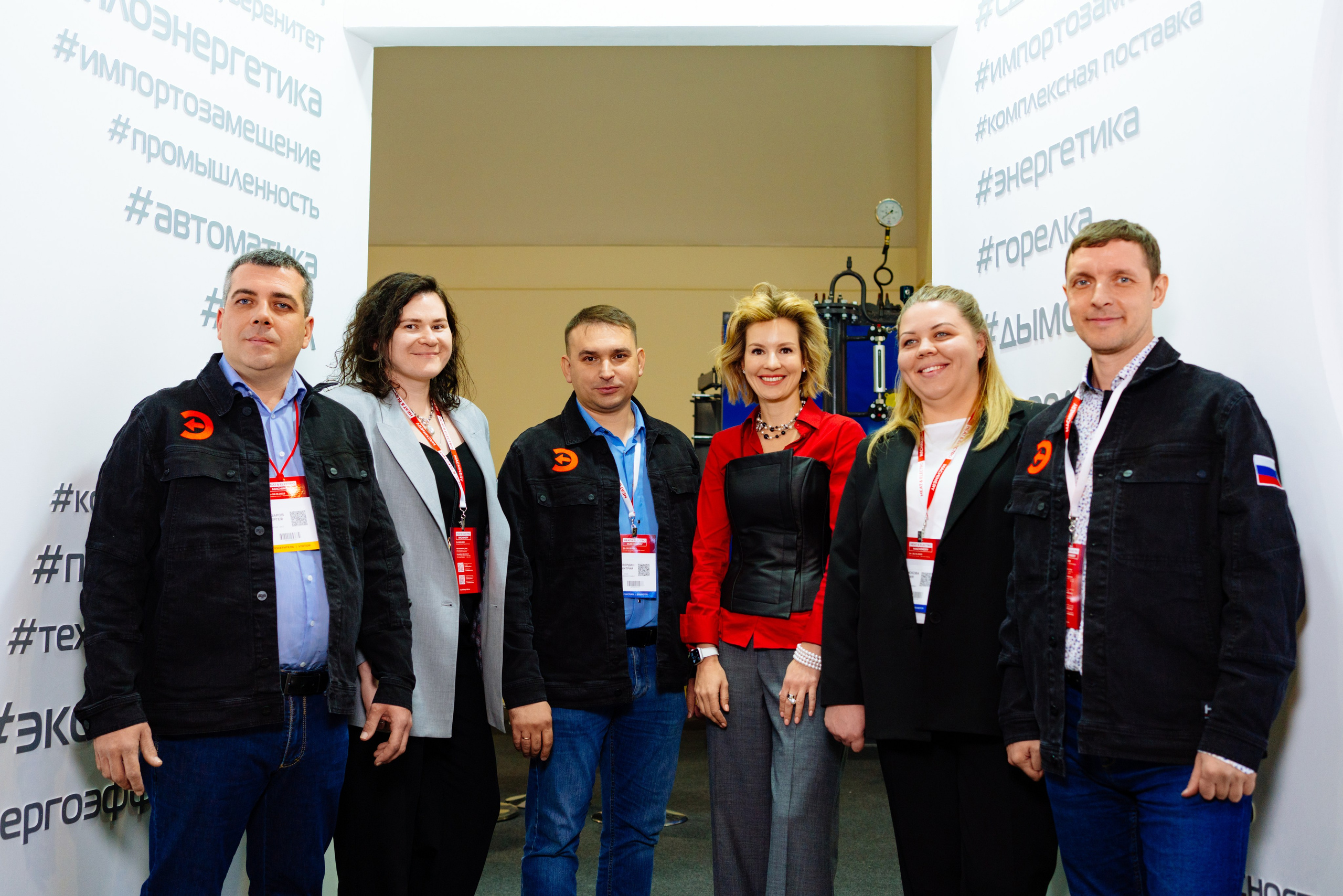 Heat & Electro Machinery Expo (стенд группы компаний ЕКС). Репортажный и портретный фотограф Алексей Полячек