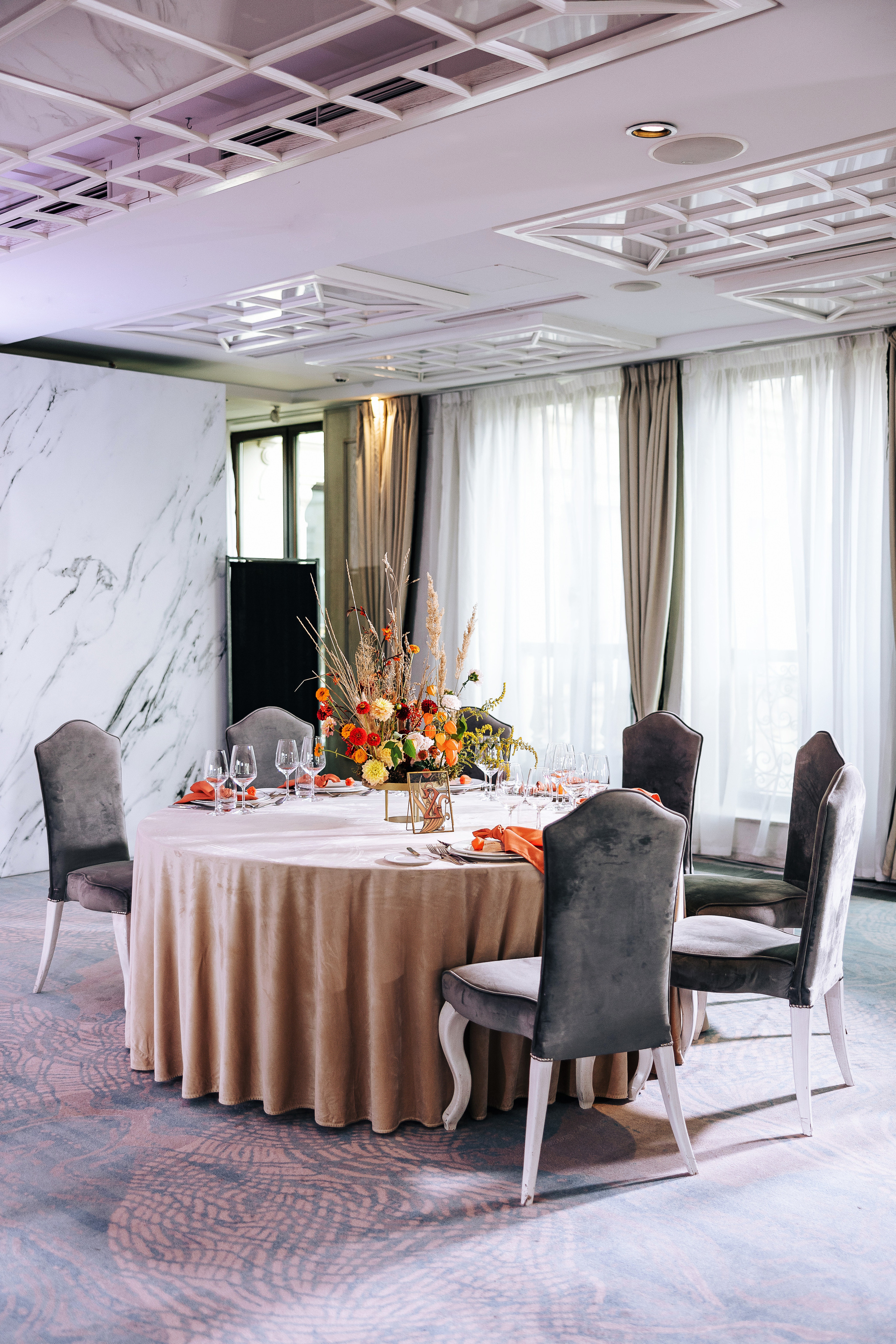 A la ruse. VENSKAYA WEDDING & EVENT PLANNER