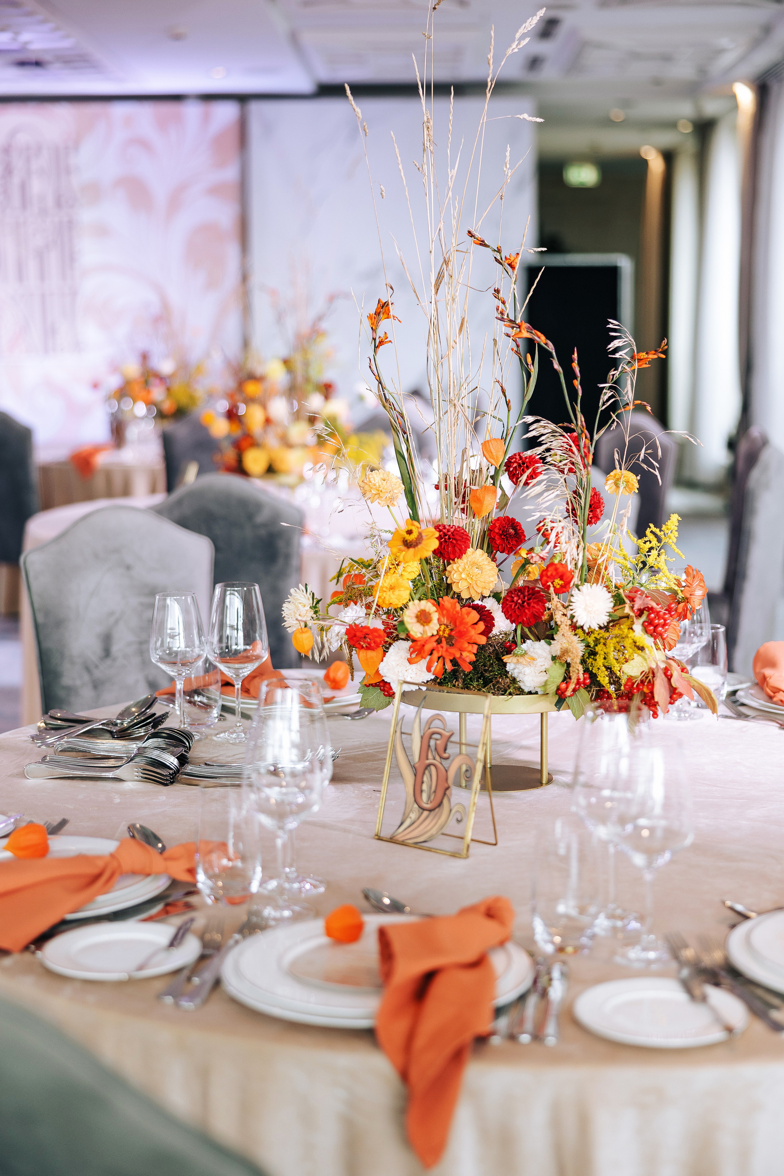 A la ruse. VENSKAYA WEDDING & EVENT PLANNER