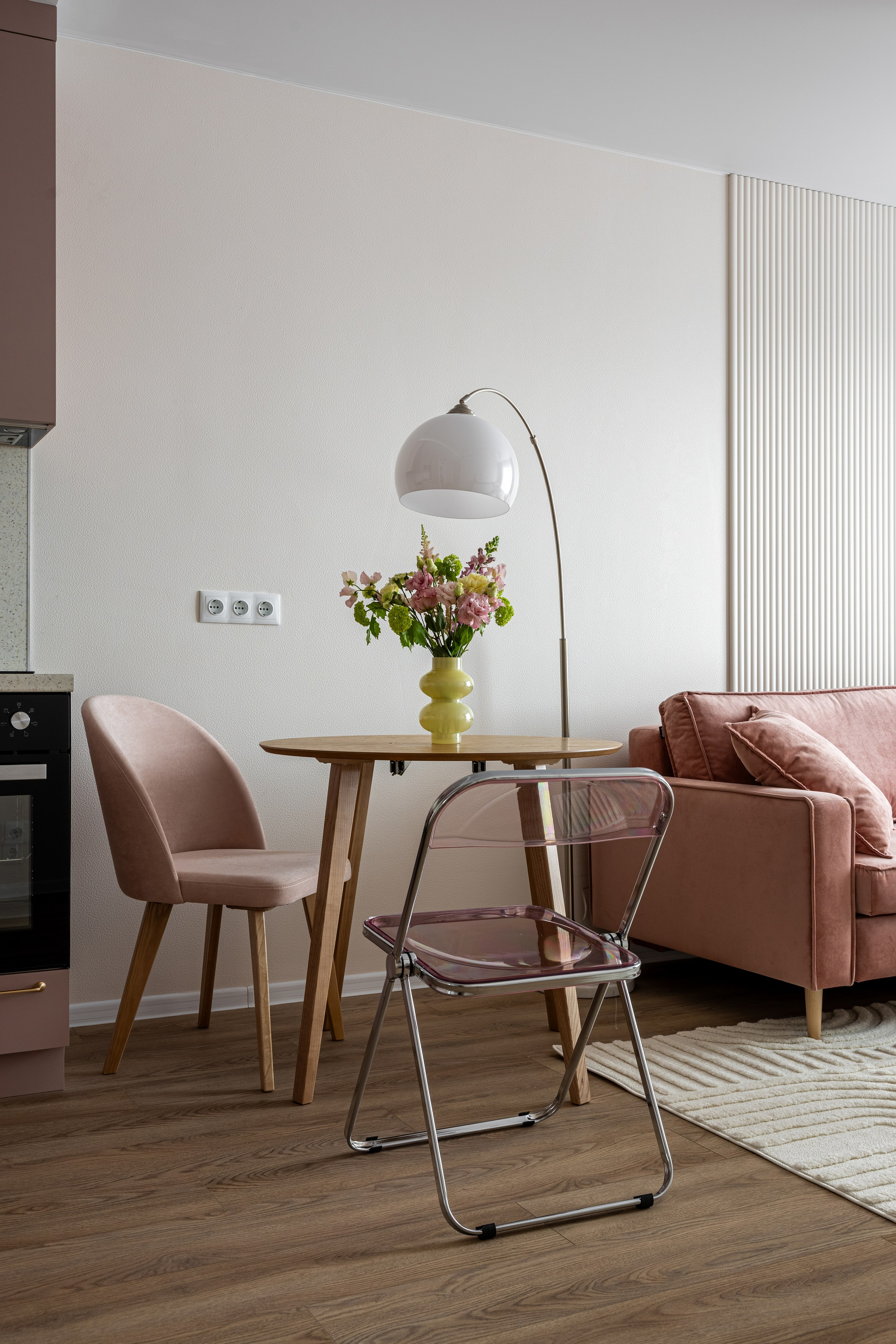 Леденцовый контемпорари с элементами глэм-софт. Veselinskiy| Интерьерный фотограф | Москва