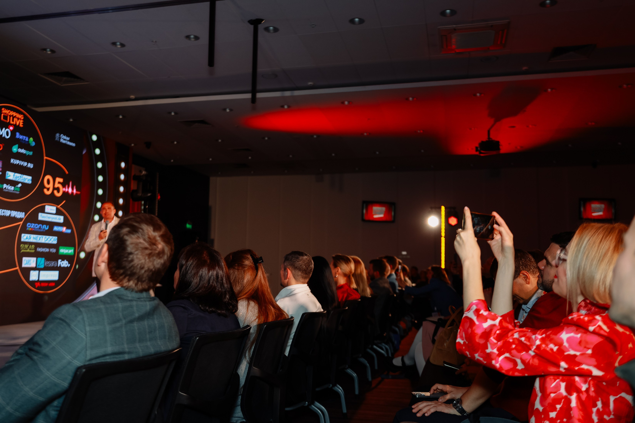 BUSNESS STANDUP с Оскаром Хартманном. Фотограф Юлия Мальцева