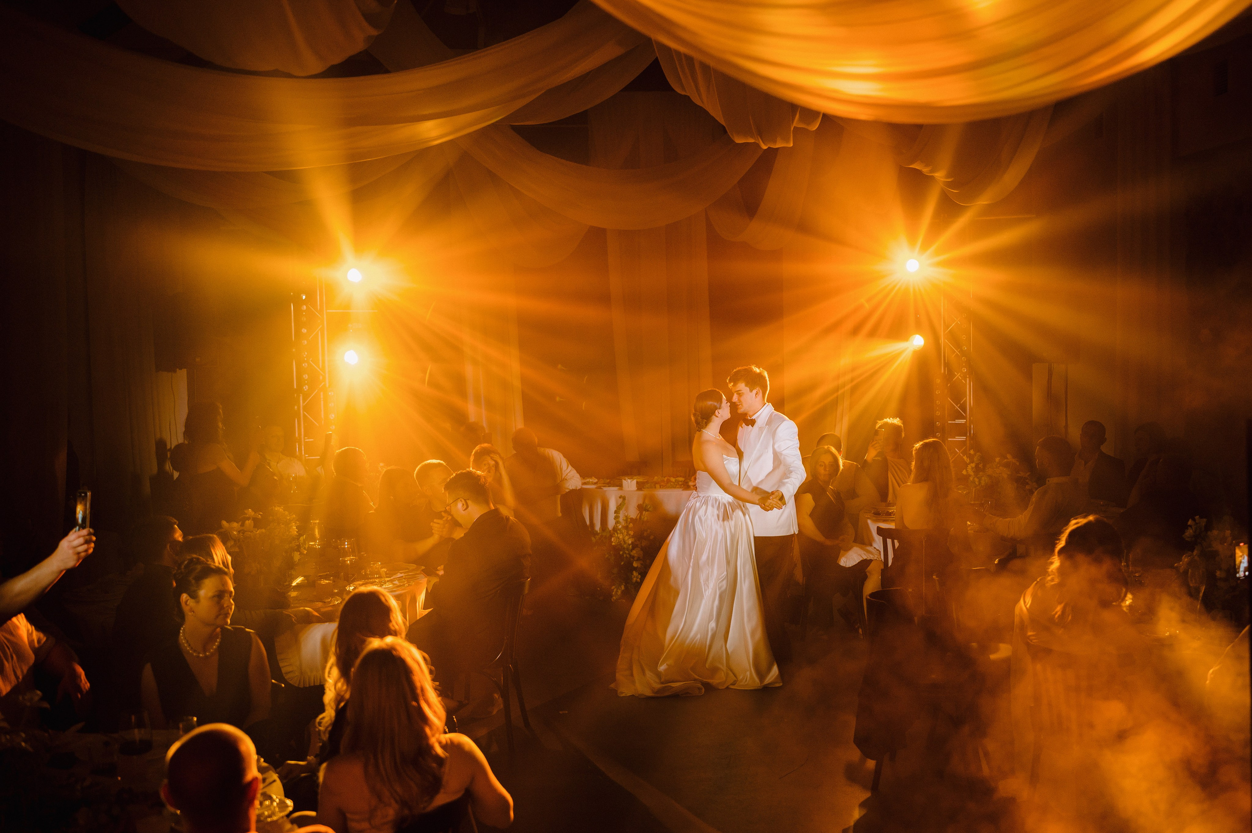 Свадебная фотосъемка в «Двор Стайки»