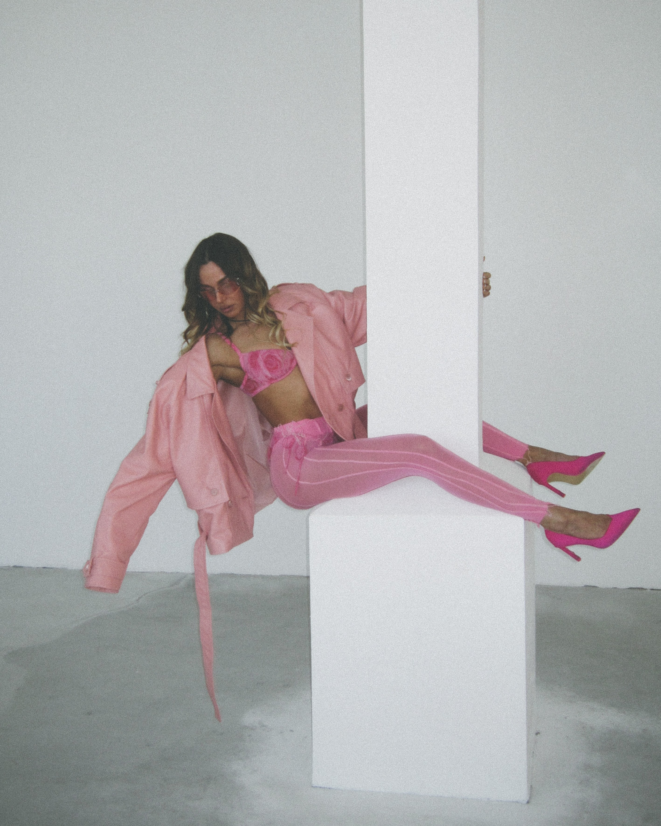 Monreve. Фотограф в Москве и Сургуте Алла Лесовая. Снимаю каталог для брендов и индивидуальные портреты для людей