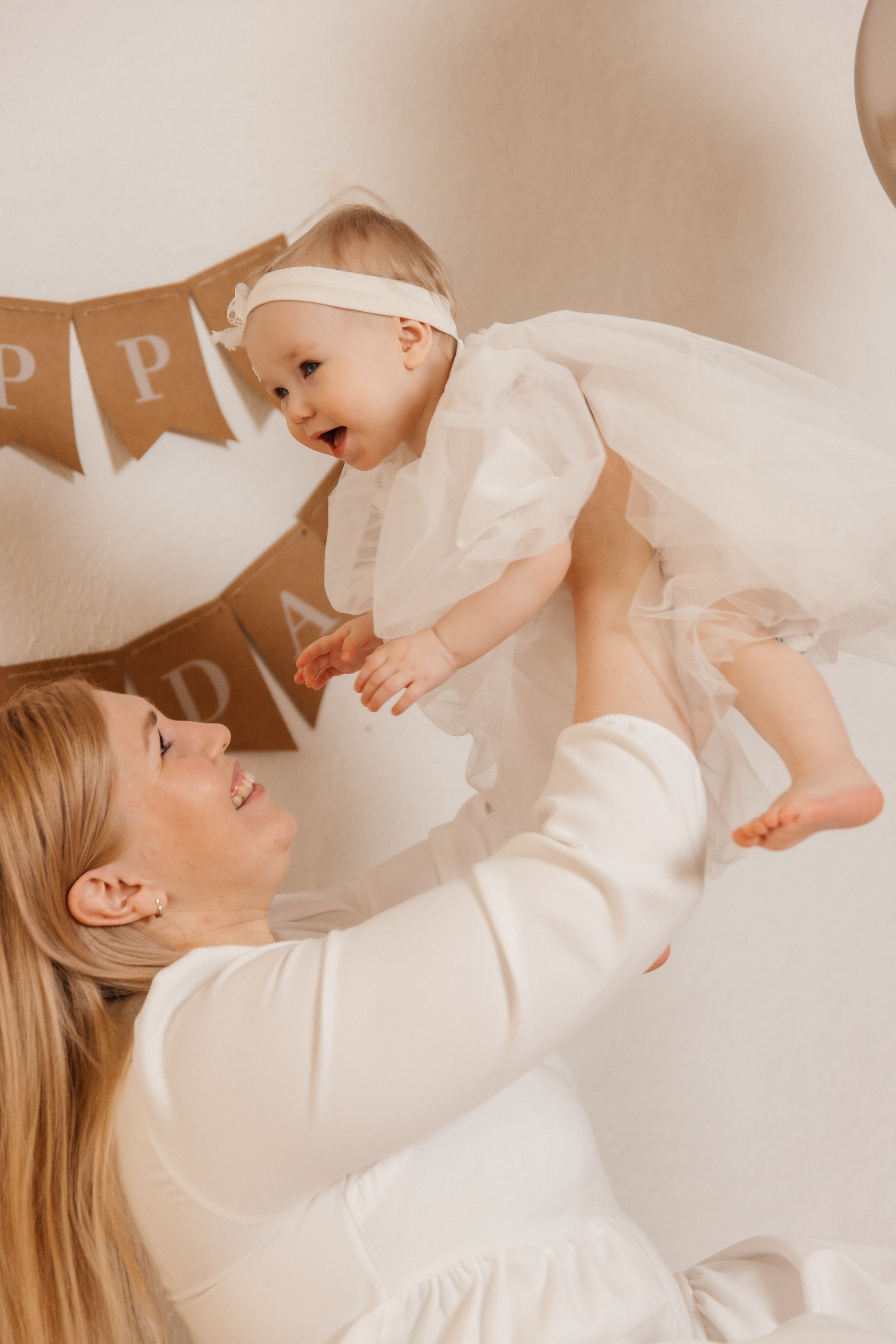 1 годик Есении. Профессиональный фотограф Кристина Искусных. Талдом- Москва