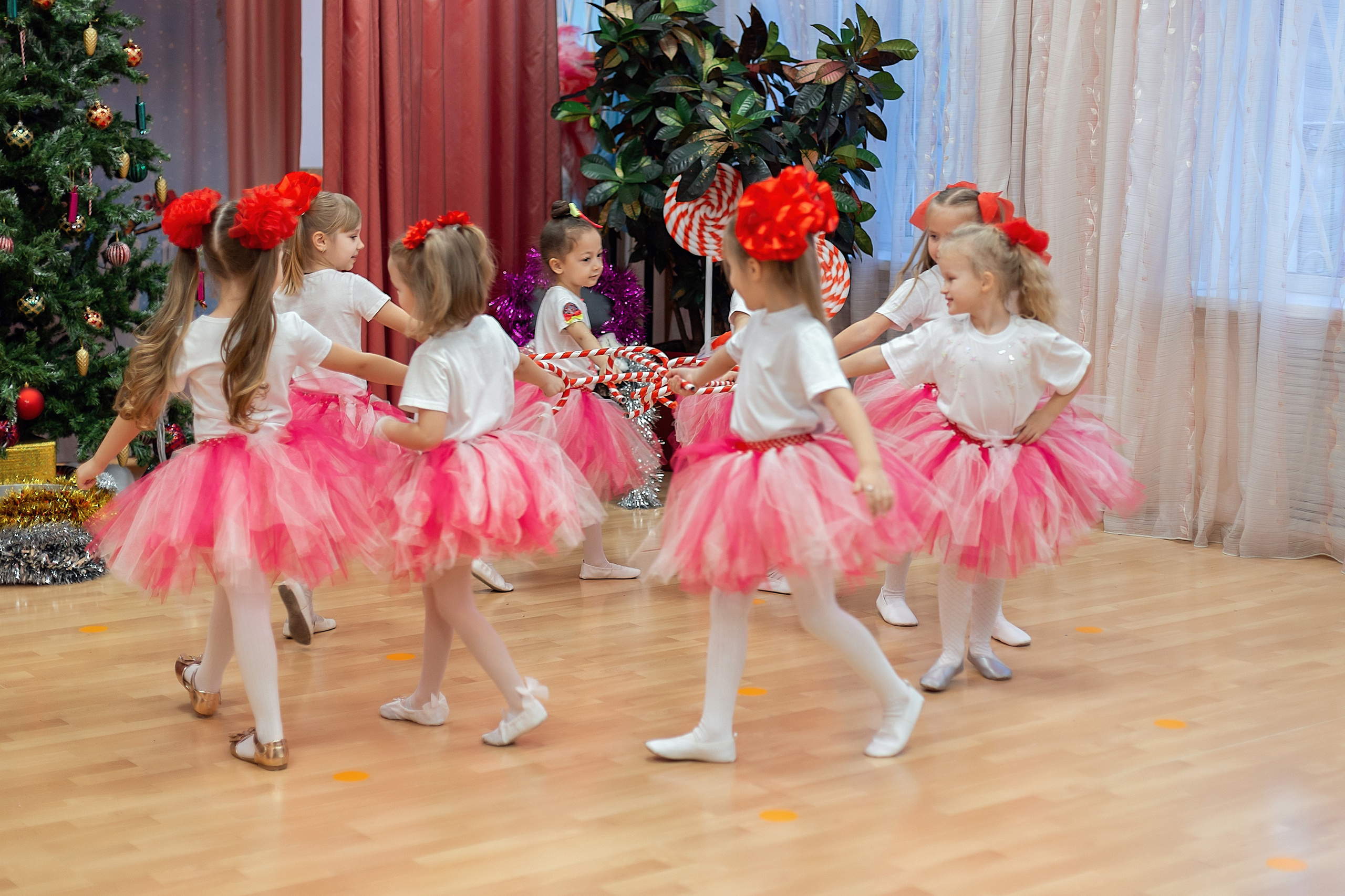 Утренник_"Карамельная фабрика» 2024. Семейный фотограф в Санкт-Петербурге