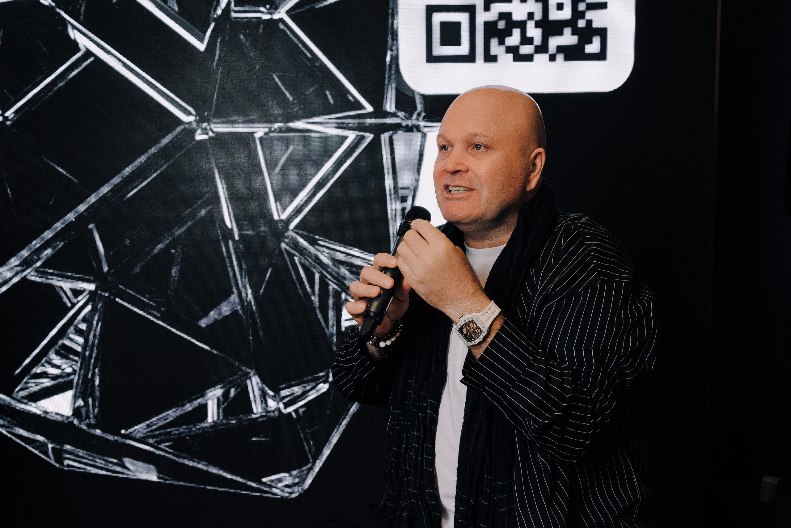 КОНФЕРЕНЦИЯ AMO CRM SIPUNI. Репортажный фотограф Зуев Роман г. Челябинск