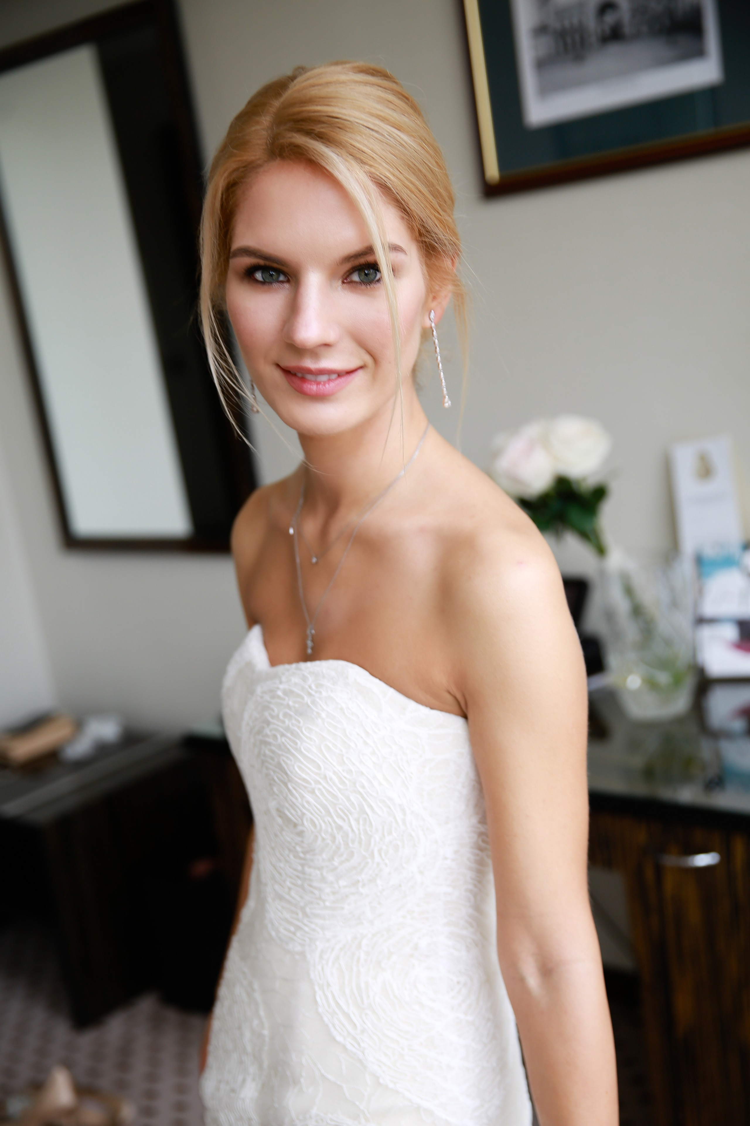 Осенняя свадебная фотосессия Елены и Евгения в сердце Москвы. Фотограф в Москве Владимир Осиченко — портреты, мероприятия, репортажи