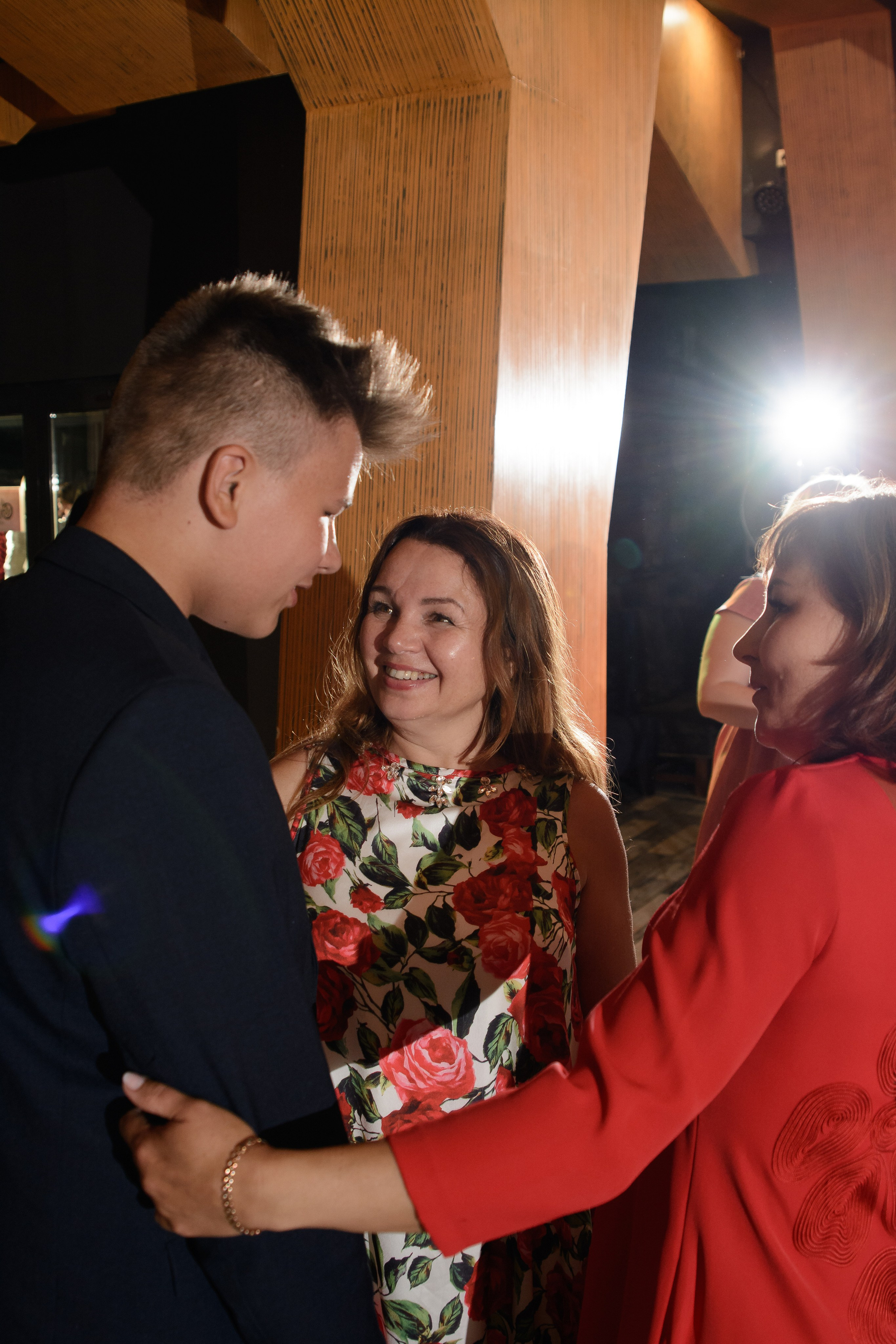 Репортажный фотограф на юбилей корпоратив, мероприятия в Уфе. Свадебный фотограф Тимур Хабибуллин