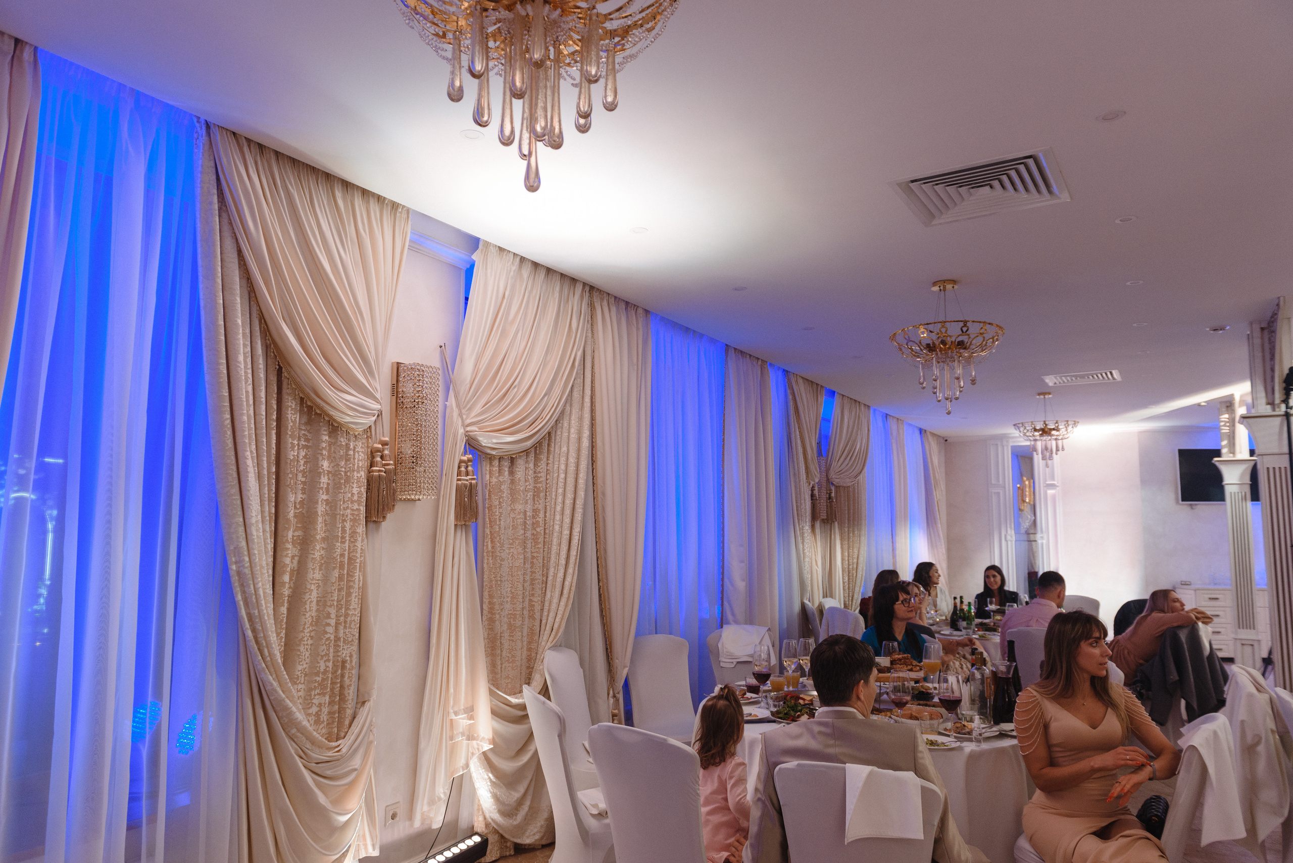 Полина и Валентин. Светлана Варфоломеева, женский и свадебный фотограф в Саратове