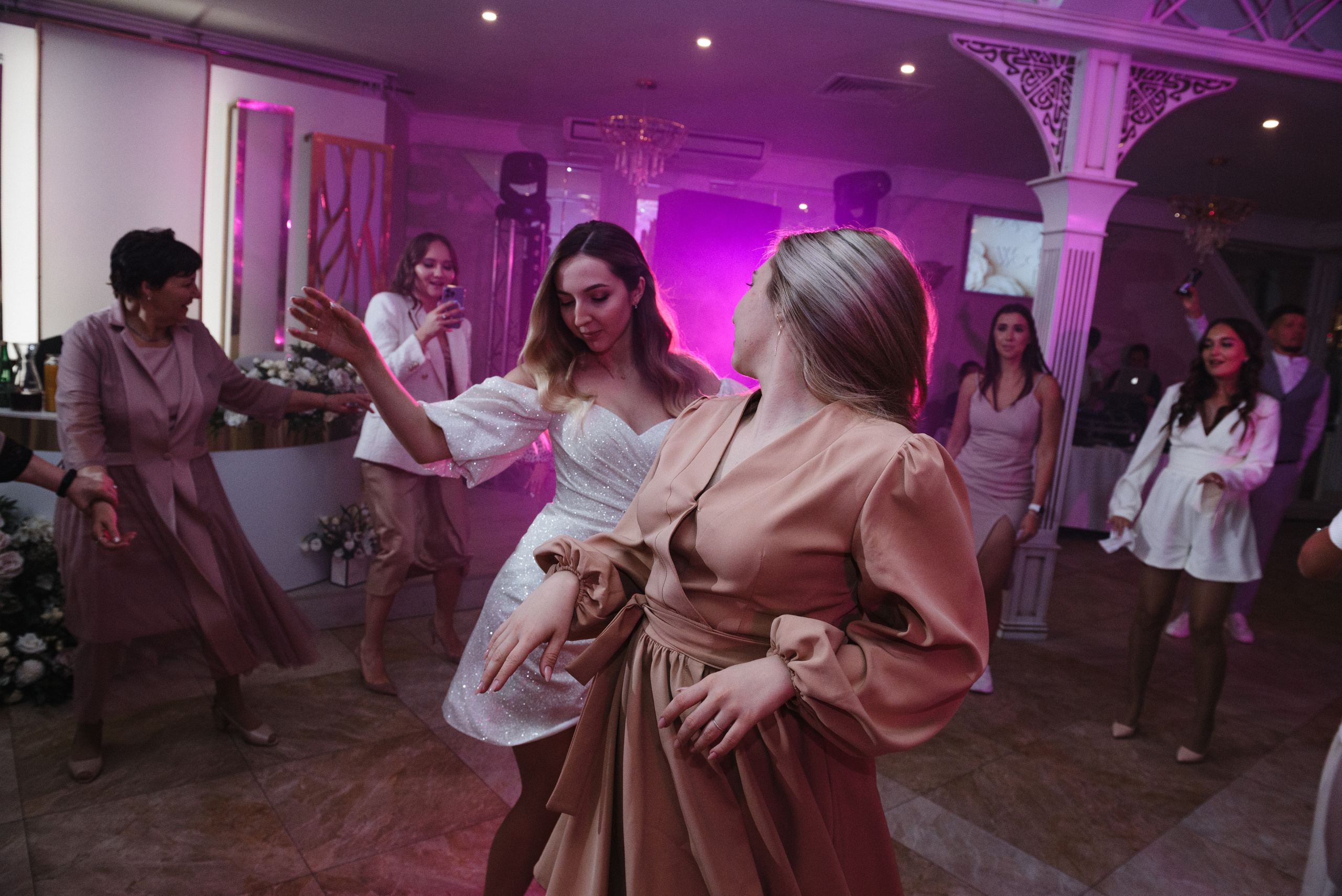 Полина и Валентин. Светлана Варфоломеева, женский и свадебный фотограф в Саратове