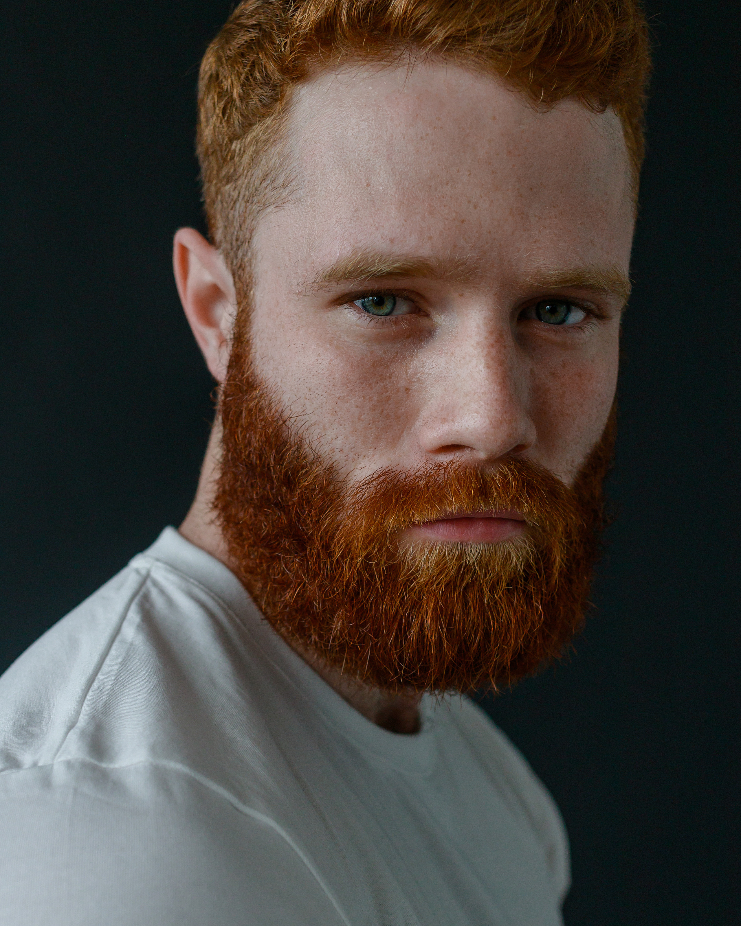 Maxim | Максим. Игорь Березин — фотограф в Москве. Мужские портреты и коммерческая съёмка