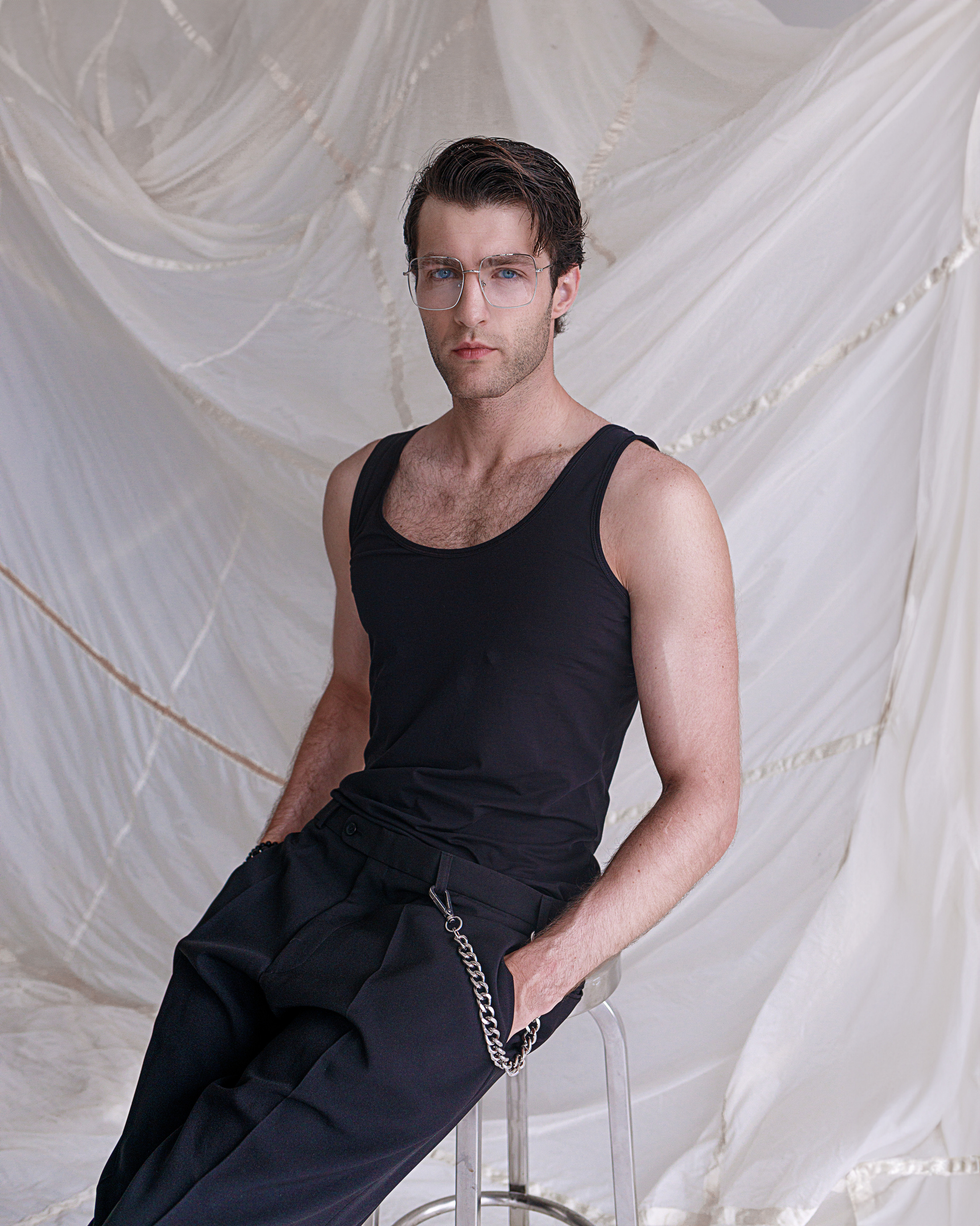 Roman | Роман. Игорь Березин — фотограф в Москве. Мужские портреты и коммерческая съёмка