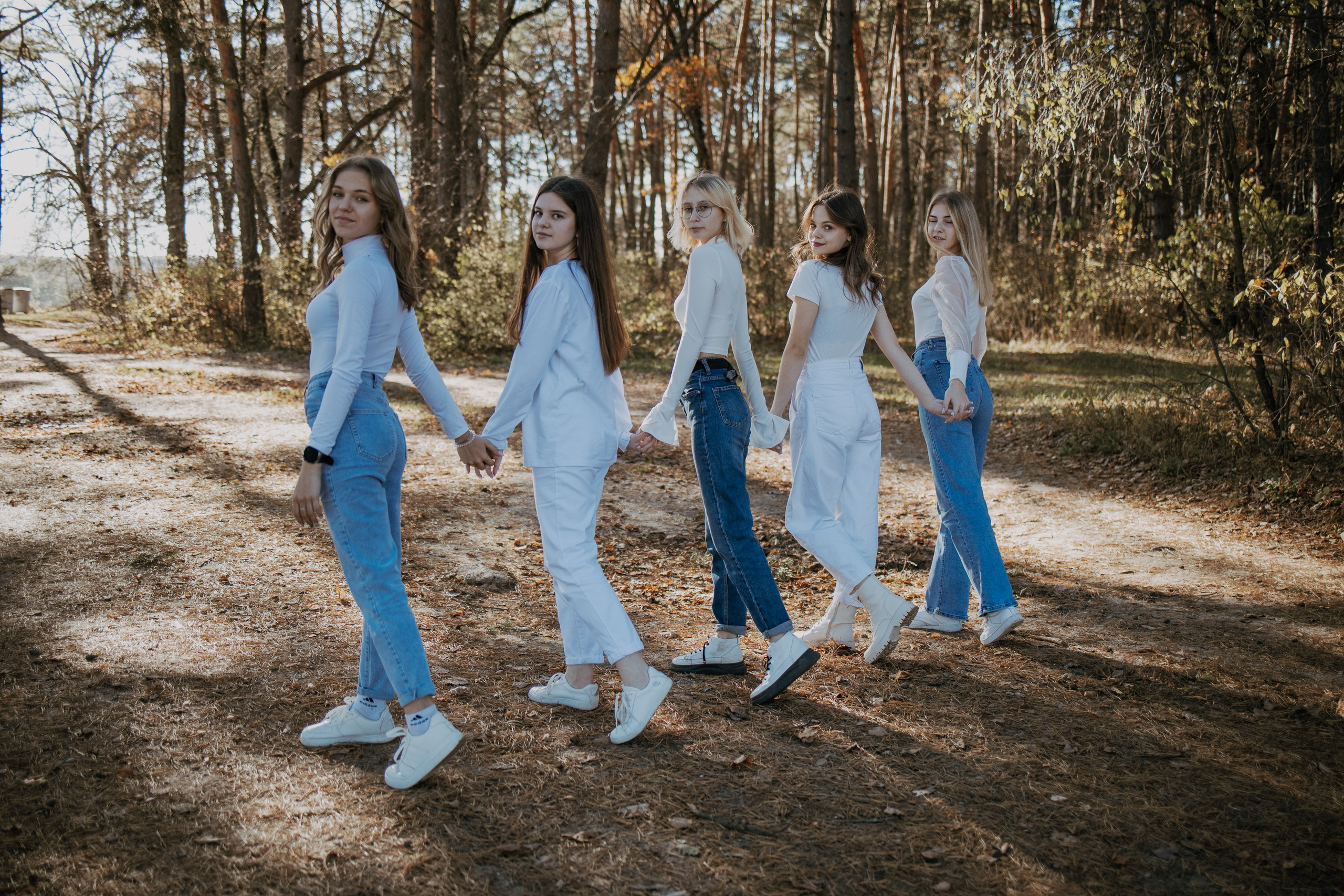 Фотосессия пикника для 11 класса. Выпускные альбомы в Серпухове