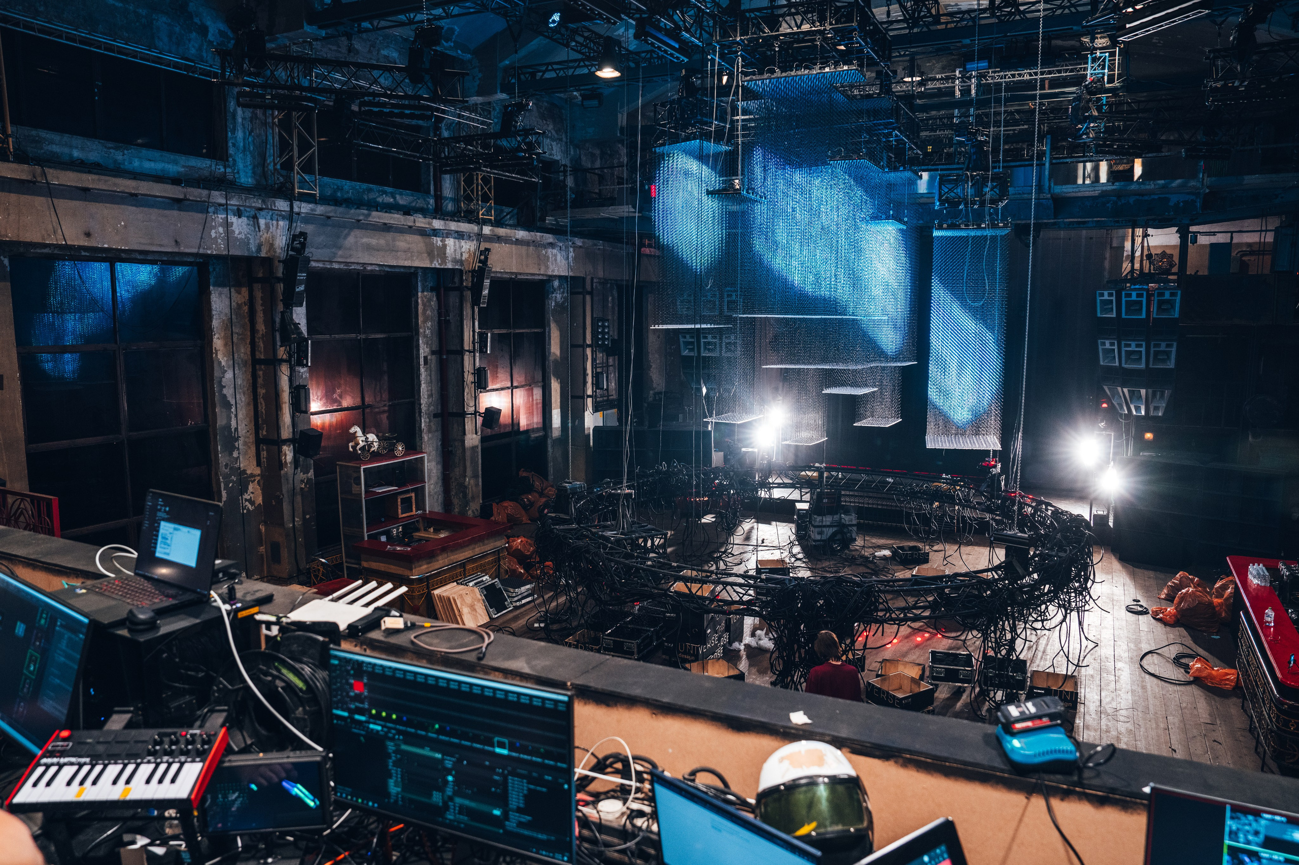 Ø Backstage, SILA SVETA. @tomrus: Рустам Шагиморданов — фотограф