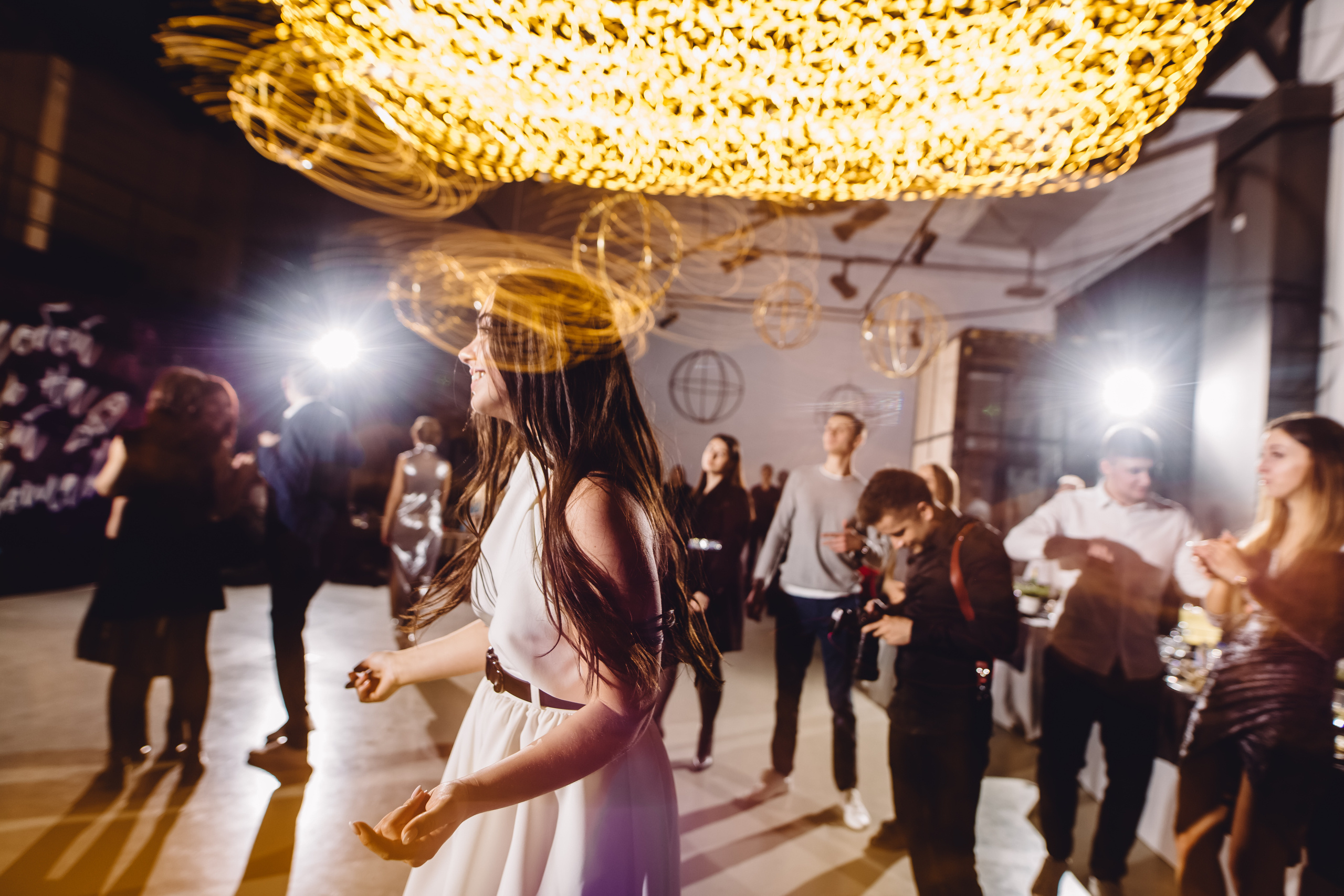 Фуршетная шаферская свадьба в Красноярске. Свадебный фотограф-видеограф в Красноярске Евгений Константинопольский