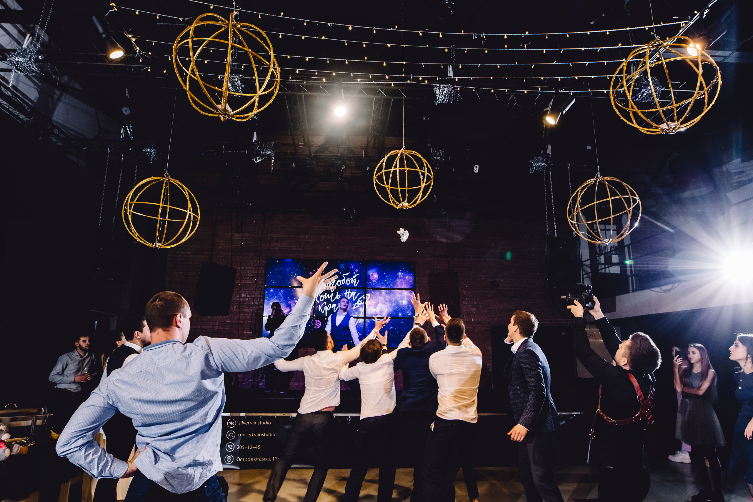 Фуршетная шаферская свадьба в Красноярске. Свадебный фотограф-видеограф в Красноярске Евгений Константинопольский