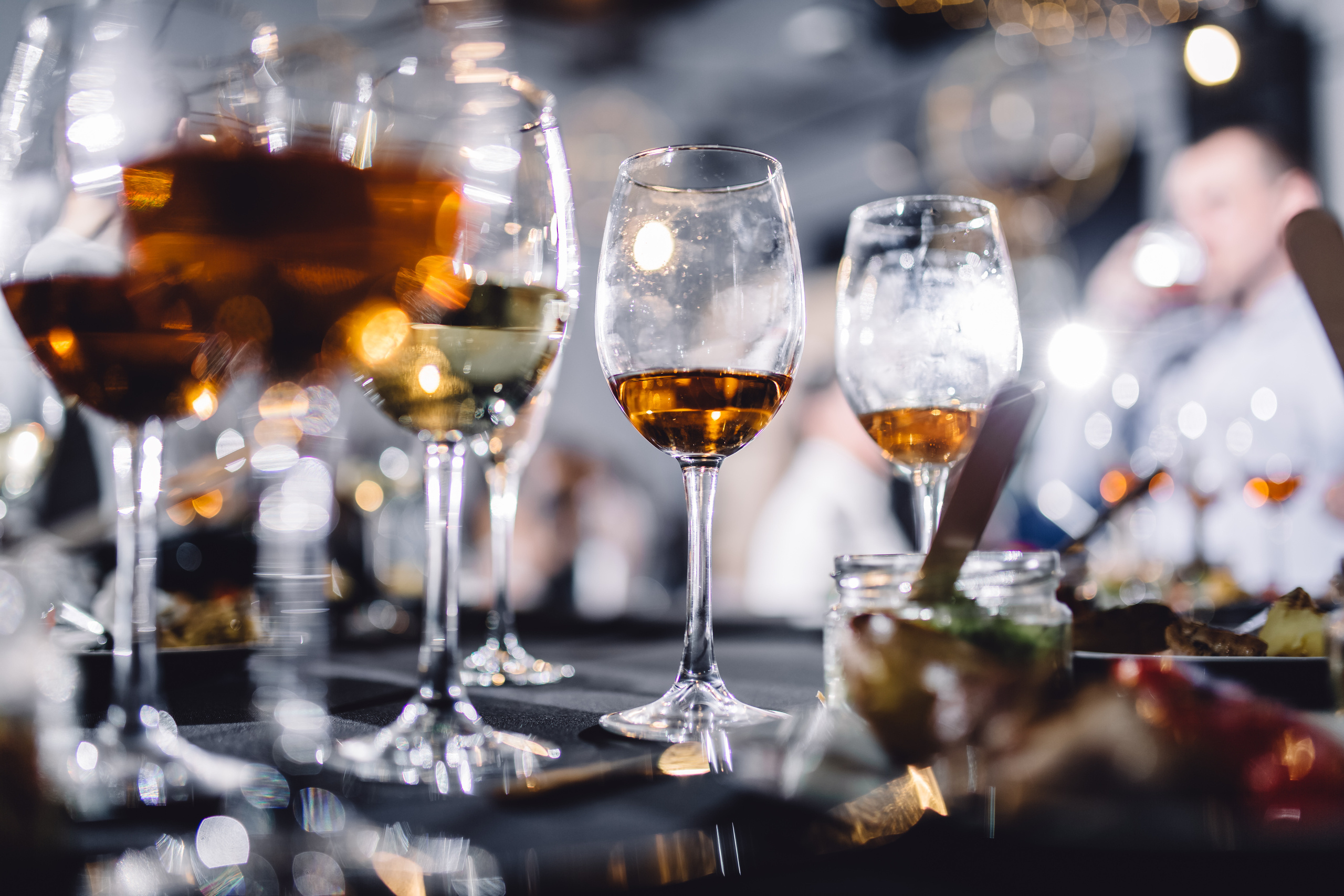 Фуршетная шаферская свадьба в Красноярске. Свадебный фотограф-видеограф в Красноярске Евгений Константинопольский