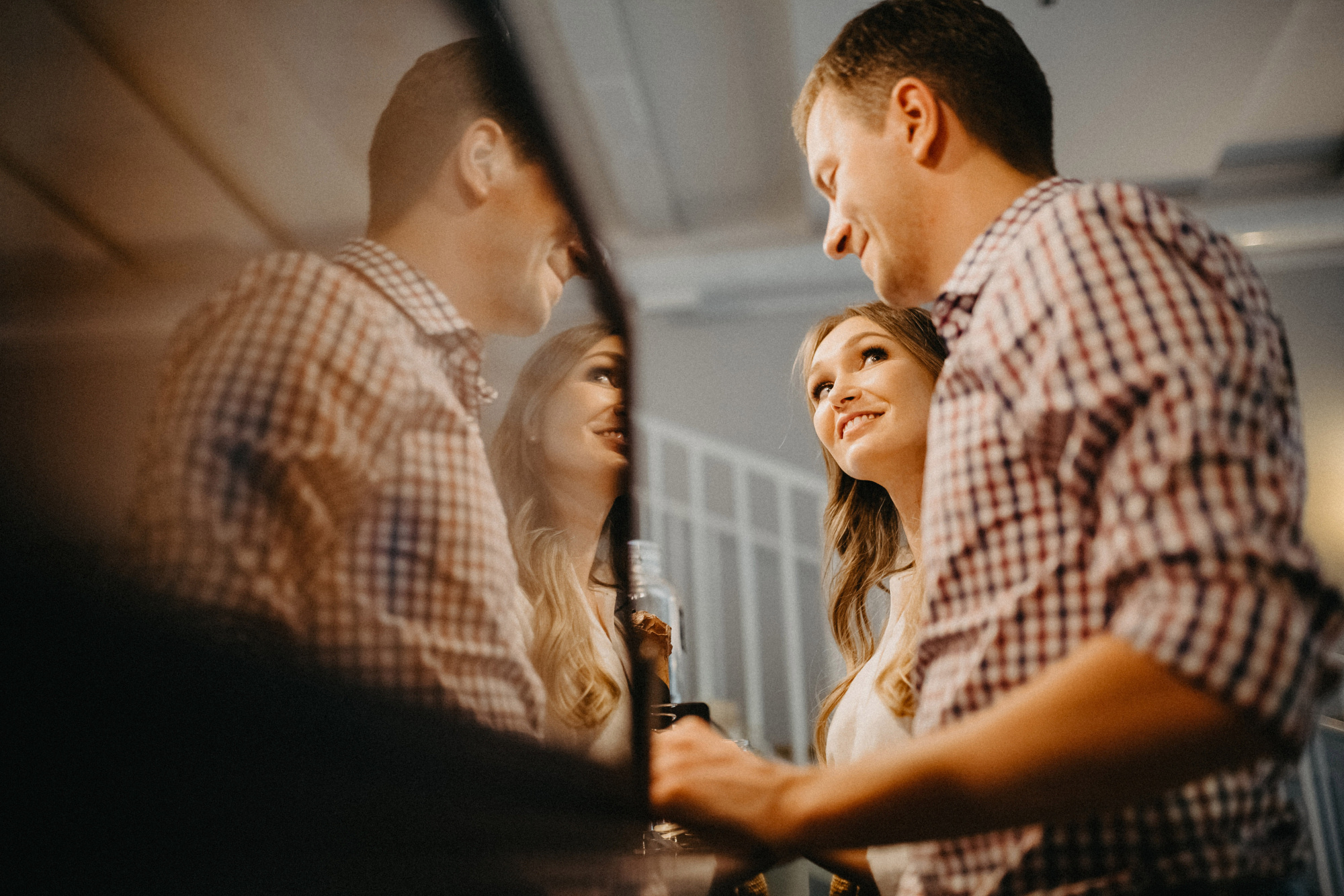 Городская лавстори в Красноярске. Свадебный фотограф-видеограф в Красноярске Евгений Константинопольский