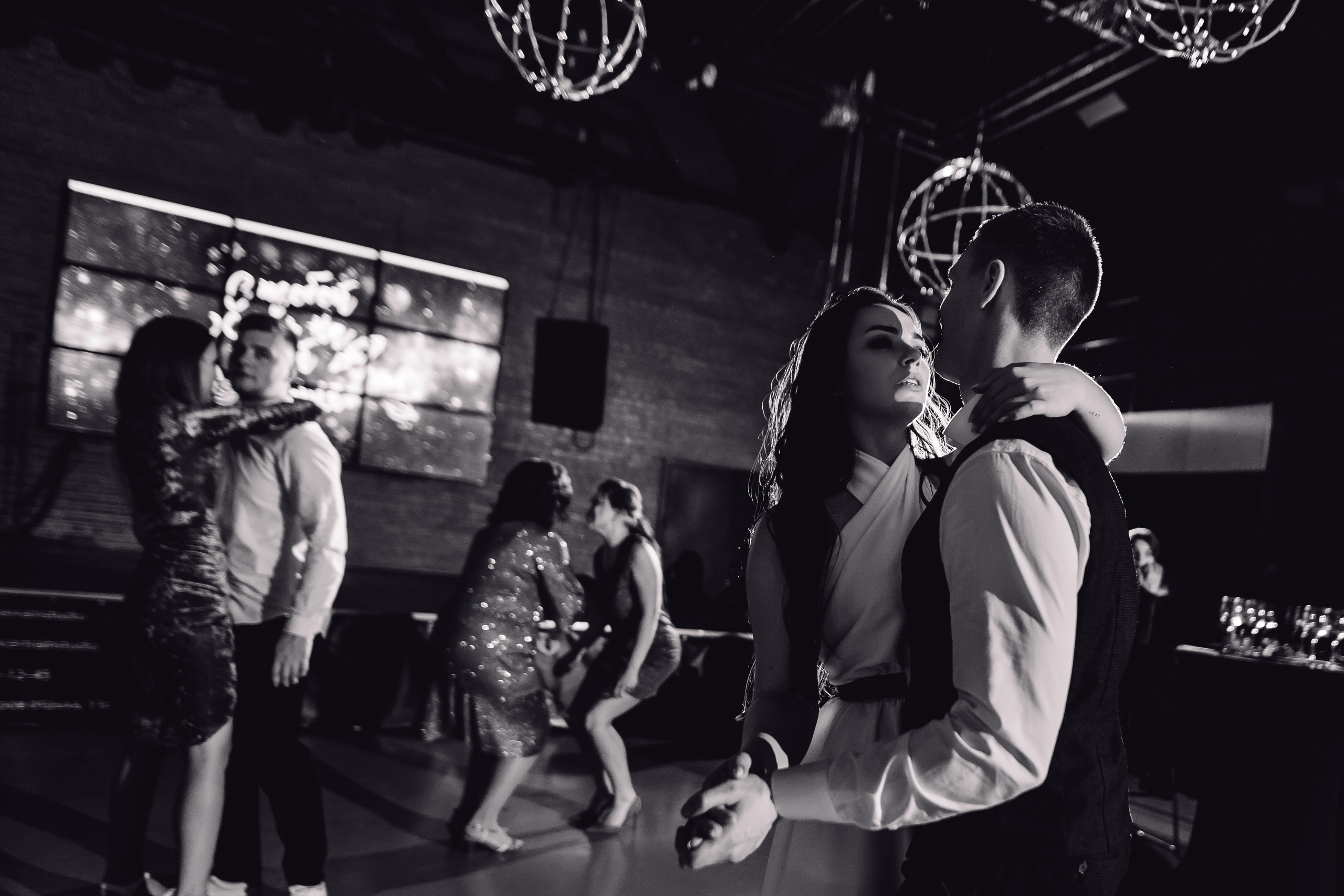 Фуршетная шаферская свадьба в Красноярске. Свадебный фотограф-видеограф в Красноярске Евгений Константинопольский