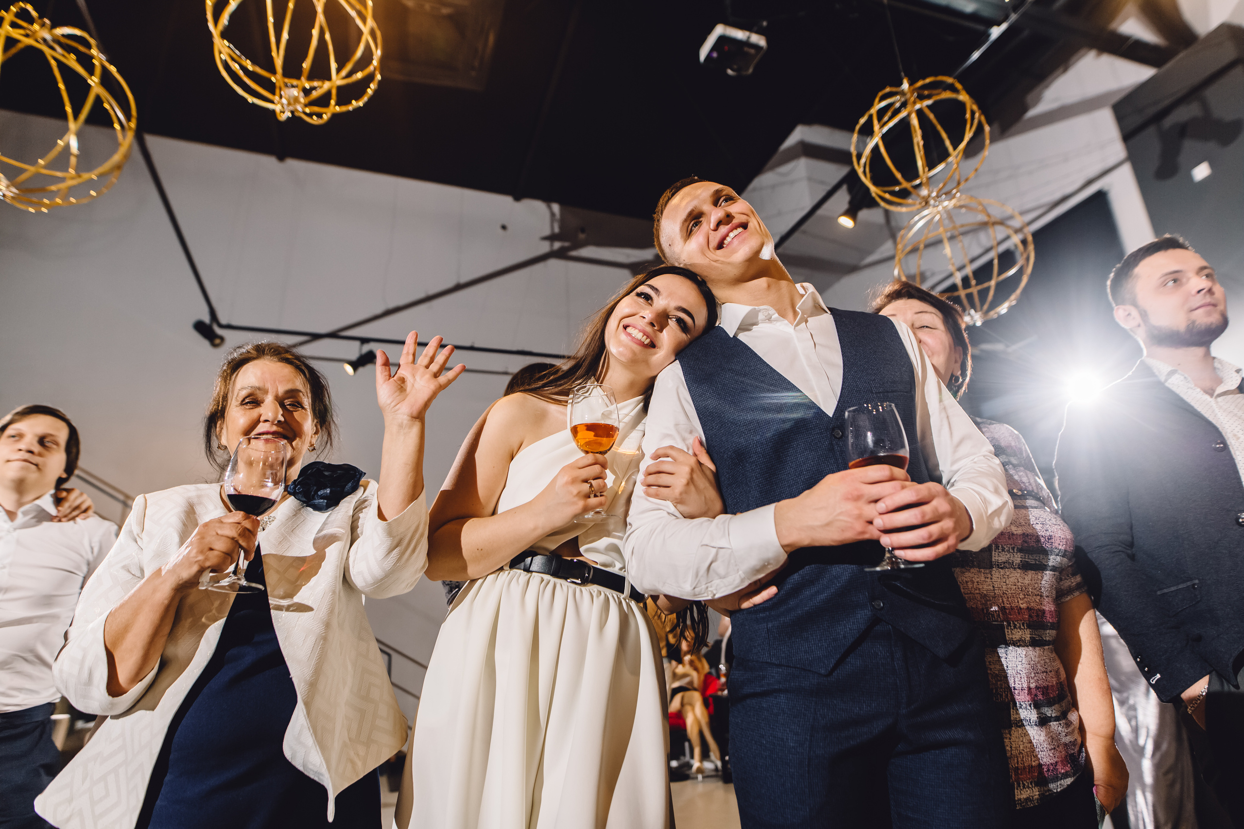 Фуршетная шаферская свадьба в Красноярске. Свадебный фотограф-видеограф в Красноярске Евгений Константинопольский