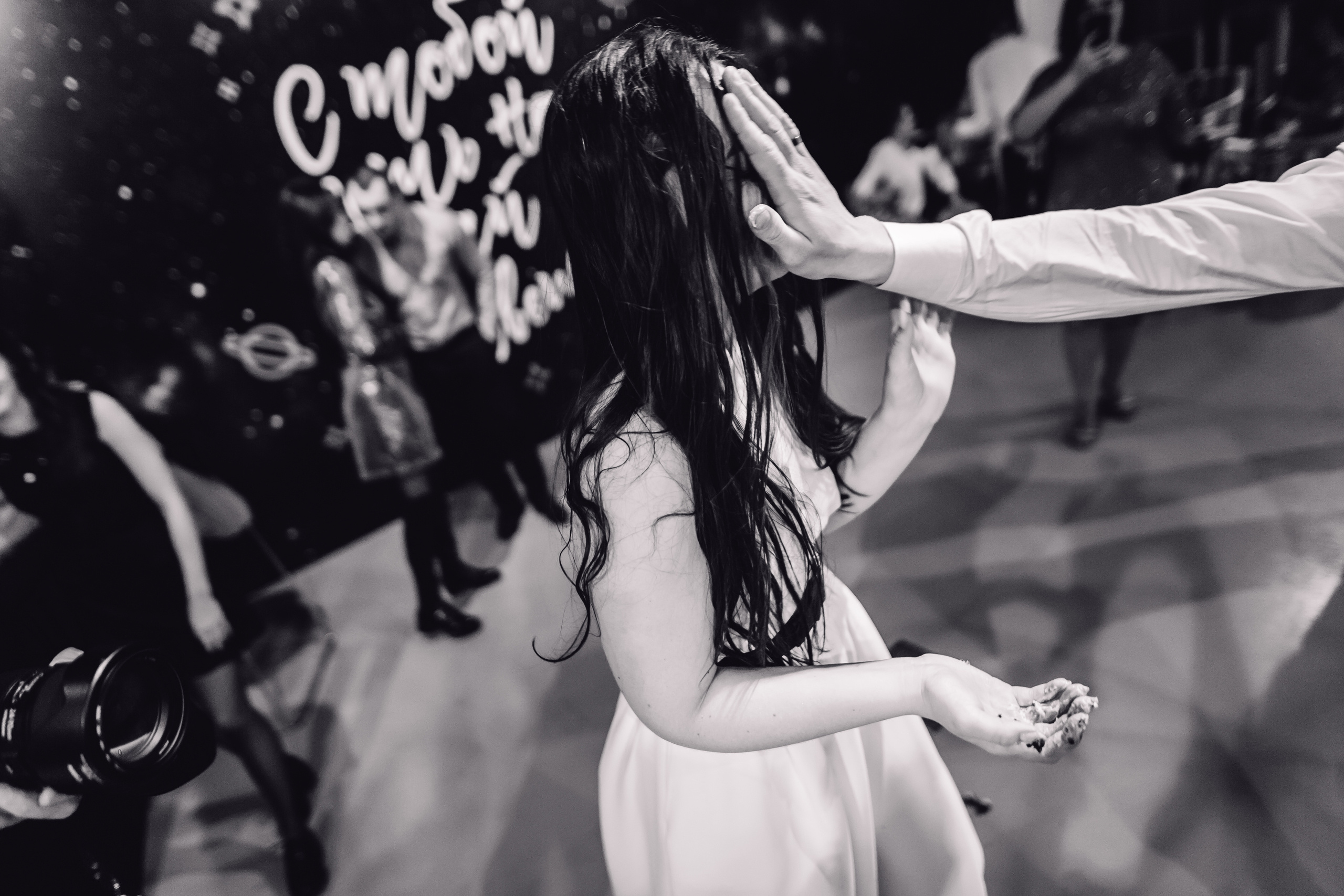 Фуршетная шаферская свадьба в Красноярске. Свадебный фотограф-видеограф в Красноярске Евгений Константинопольский