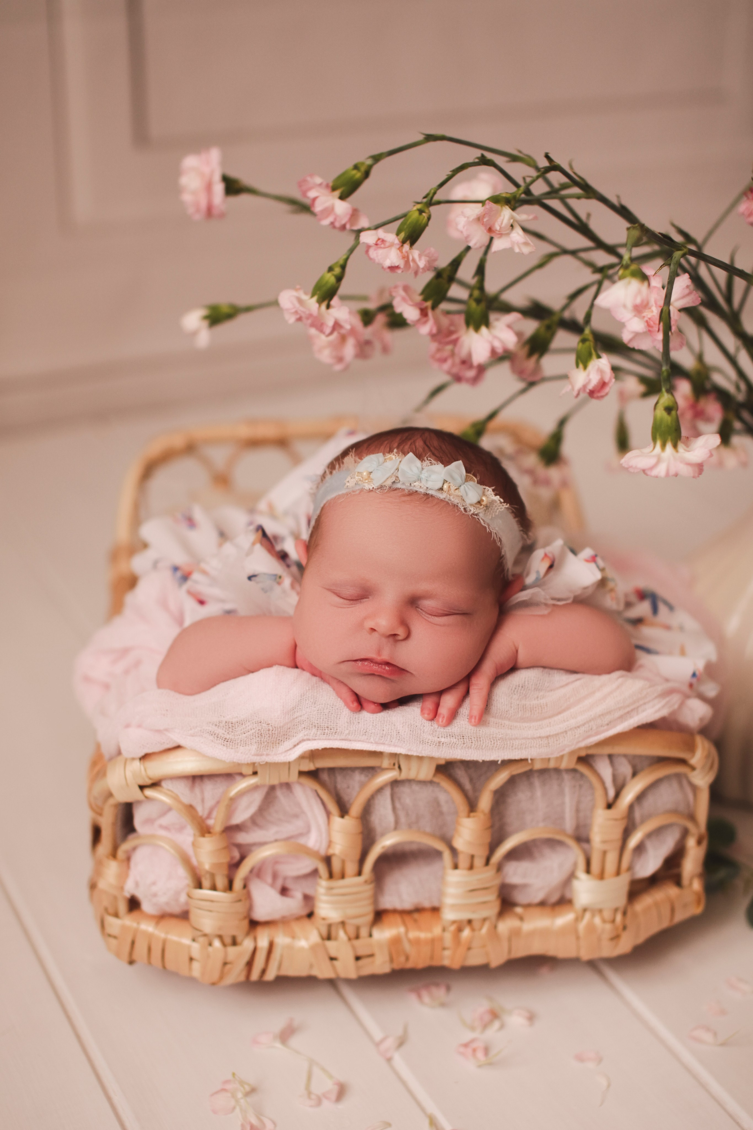 Новорожденные. Художественная фотография