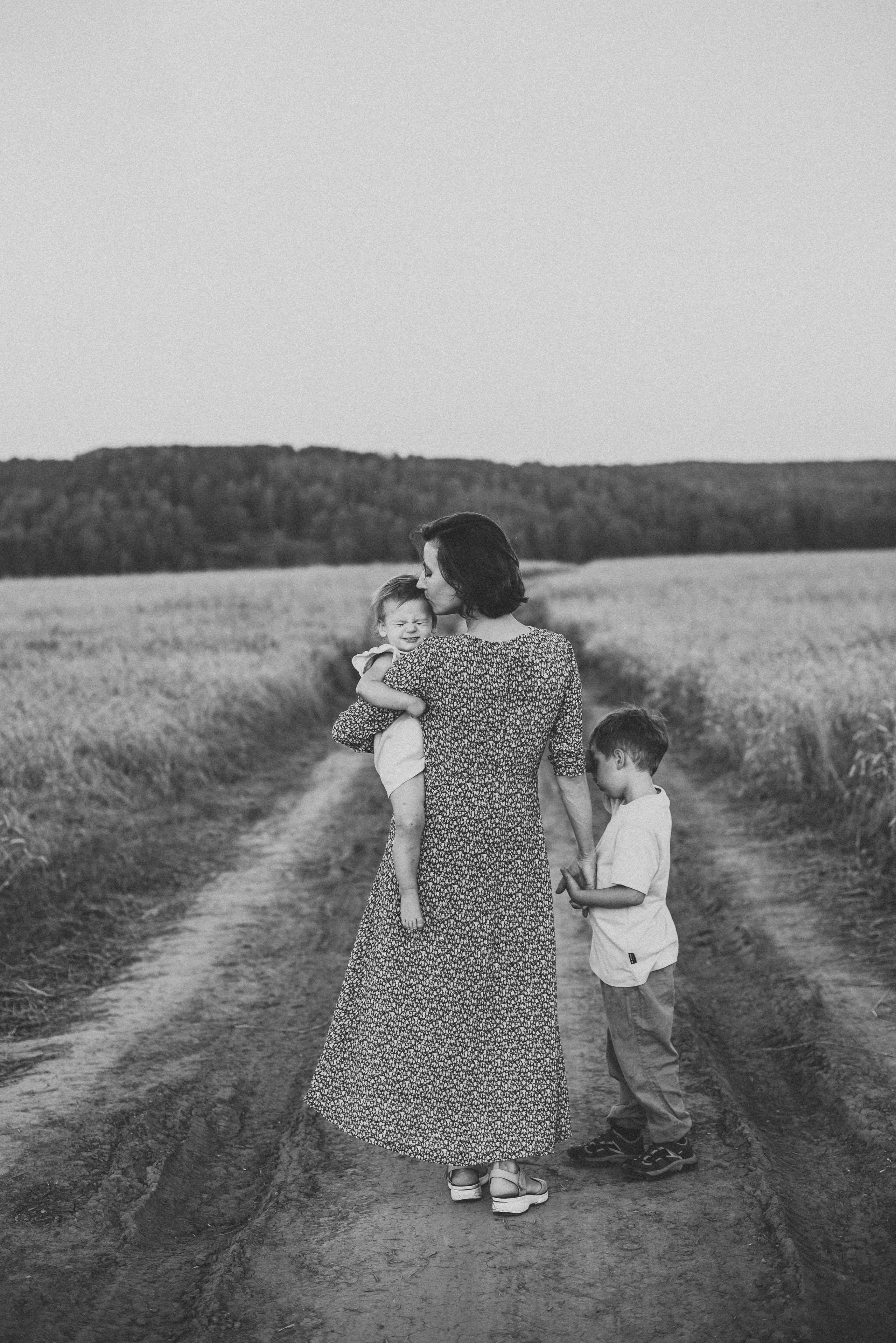 Катя и дети. Фотограф Томск Наталья Стволова