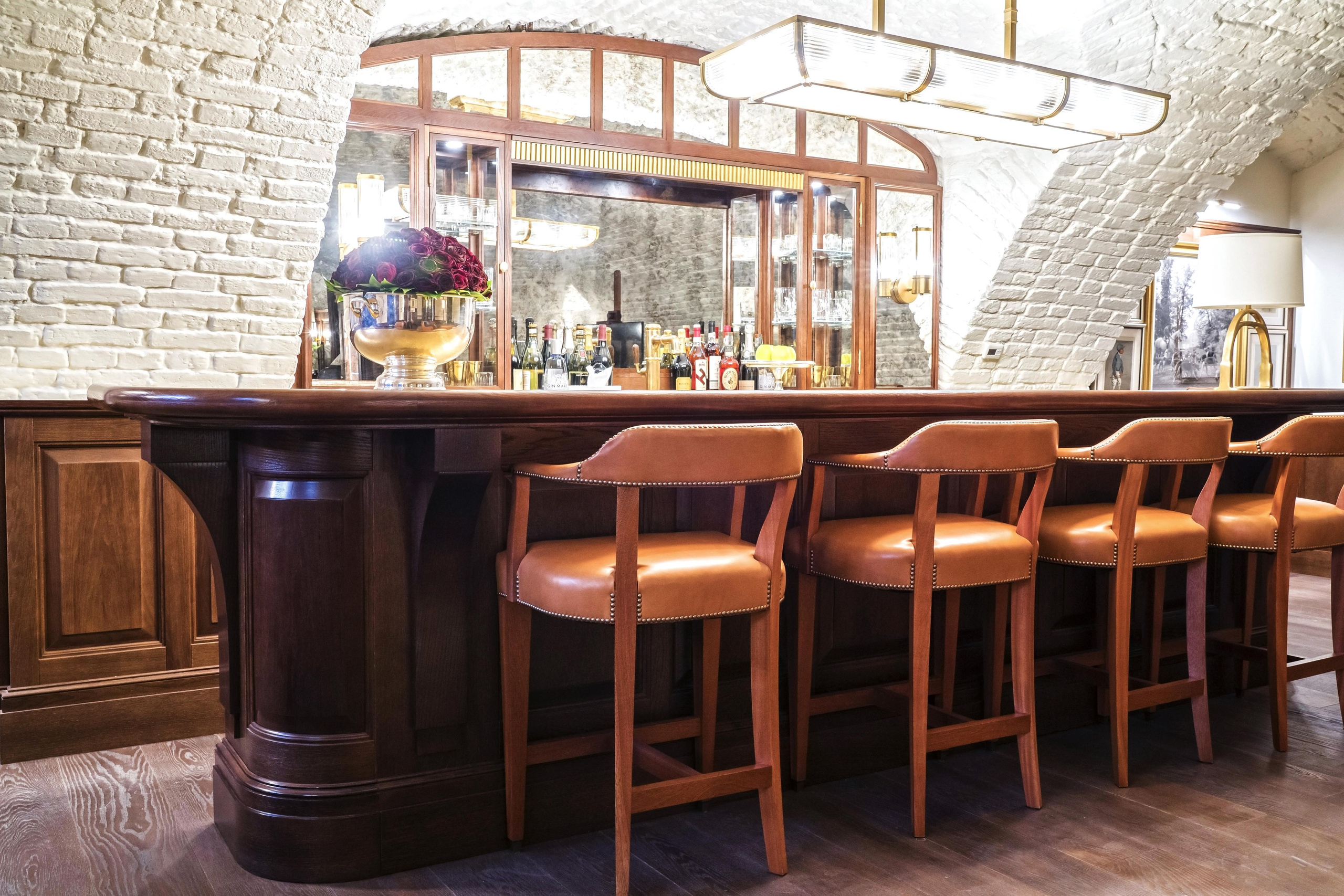 Интерьер бара ресторана. Фотограф в Санкт-Петербурге. Репортажная и все съёмки для бизнеса