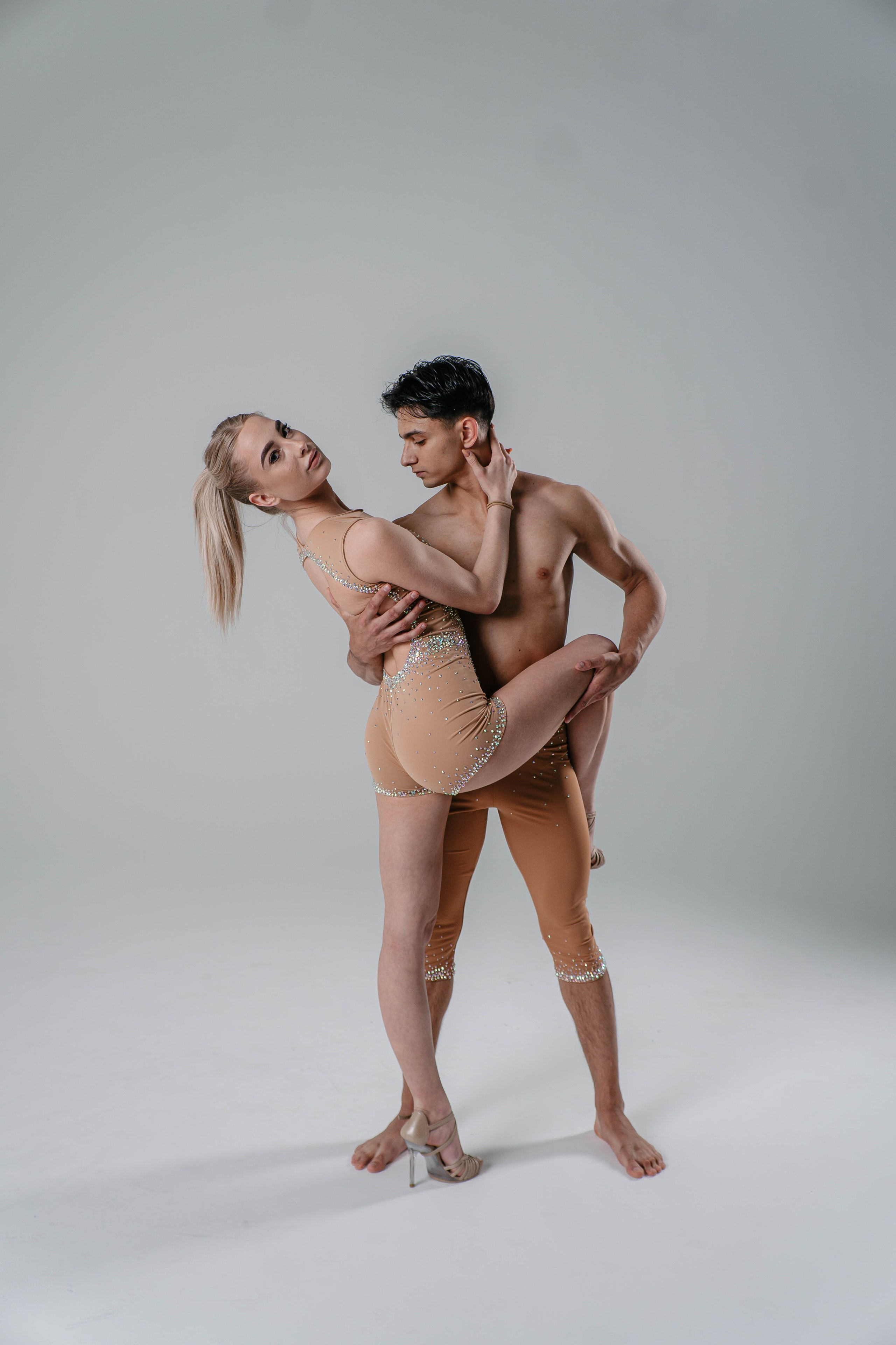 Фотограф / видеограф в Москве и Сочи Sofia Riversong