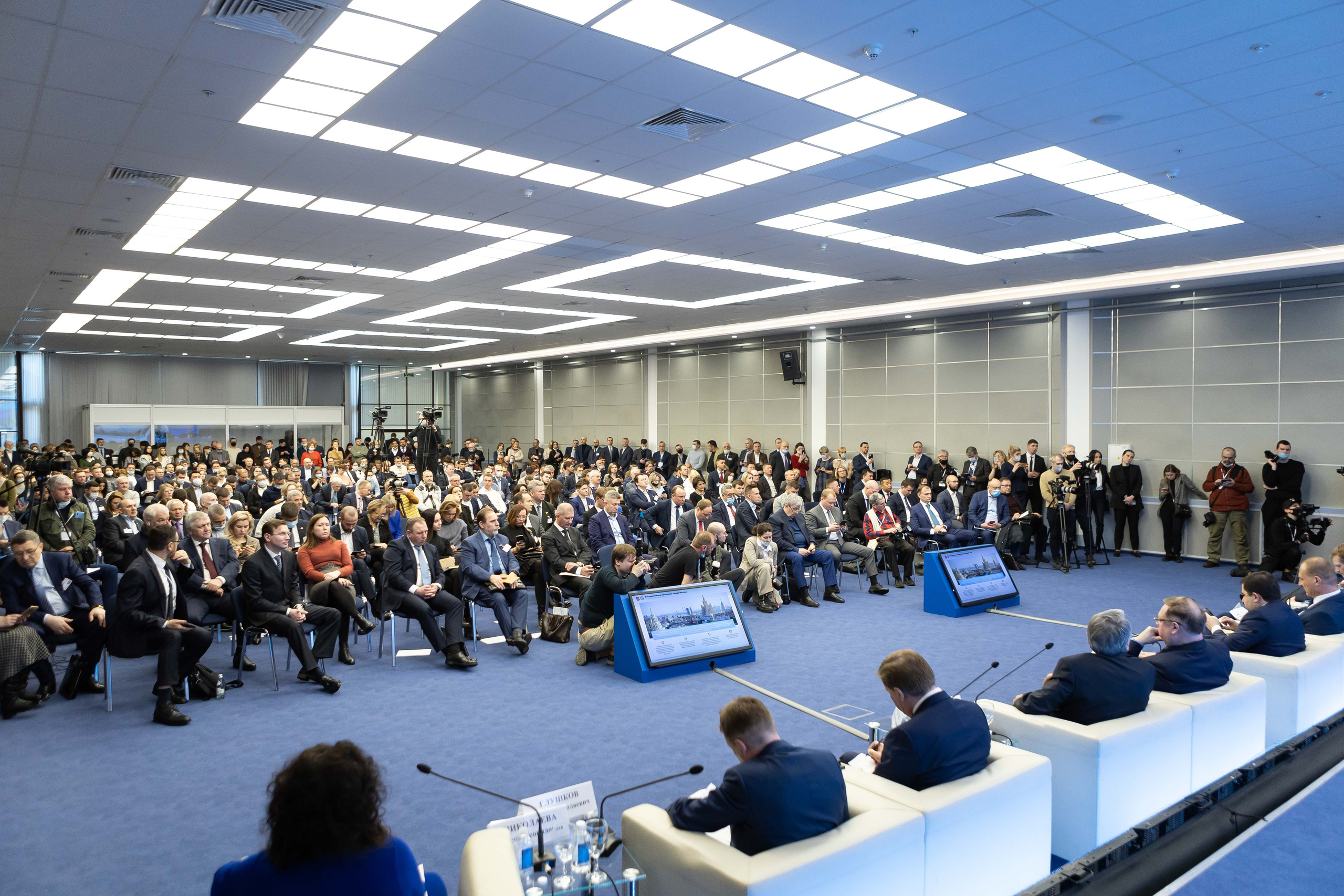 Конференции, выставки, форумы. Репортажный фотограф руслан Жафяров