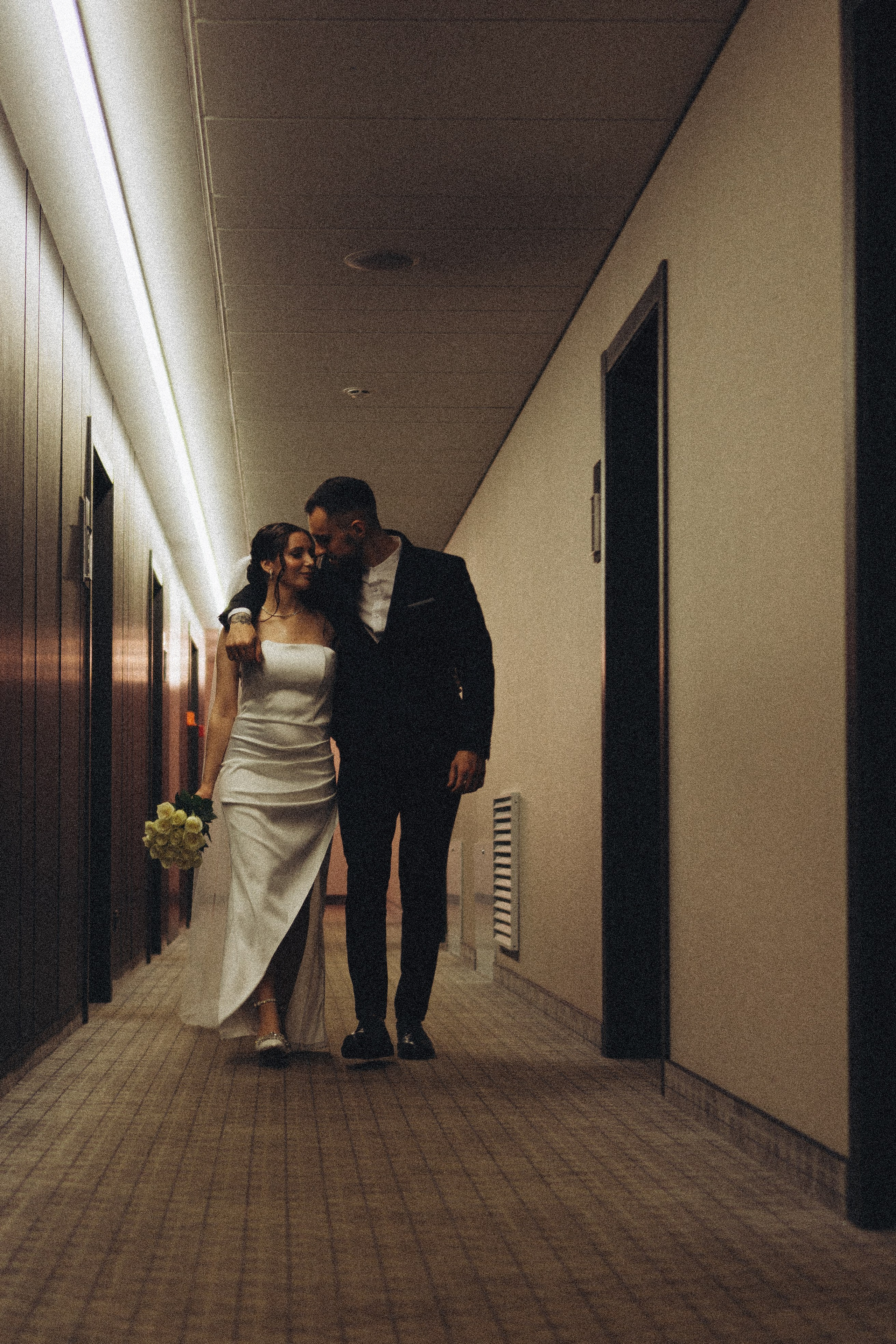 СВАДЕБНАЯ СЬЕМКА СБОРОВ ЖЕНИХА И НЕВЕСТЫ В ОТЕЛЕ И ТАКЖЕ ФОТОСЕССИИЯ В ОТЕЛЕЕ МЕГАПОЛИС БРЯНСК. Профессиональный фотограф, Санкт-Петербург — Виктория Богомолова