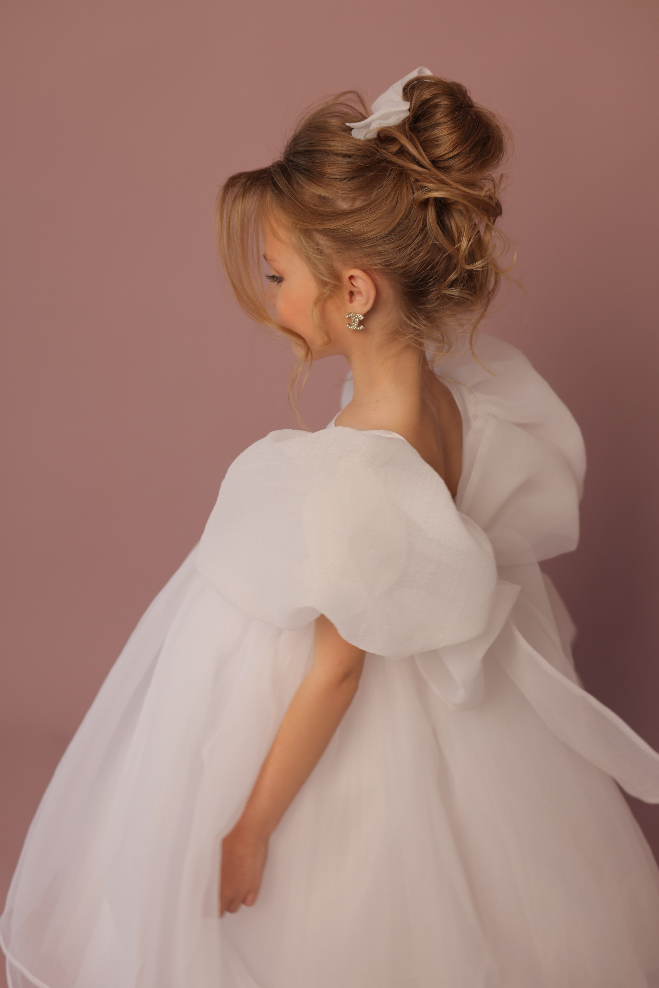 Визажист Алматы. Фотостудия Алматы — 2 Stula.Studio | Аренда залов