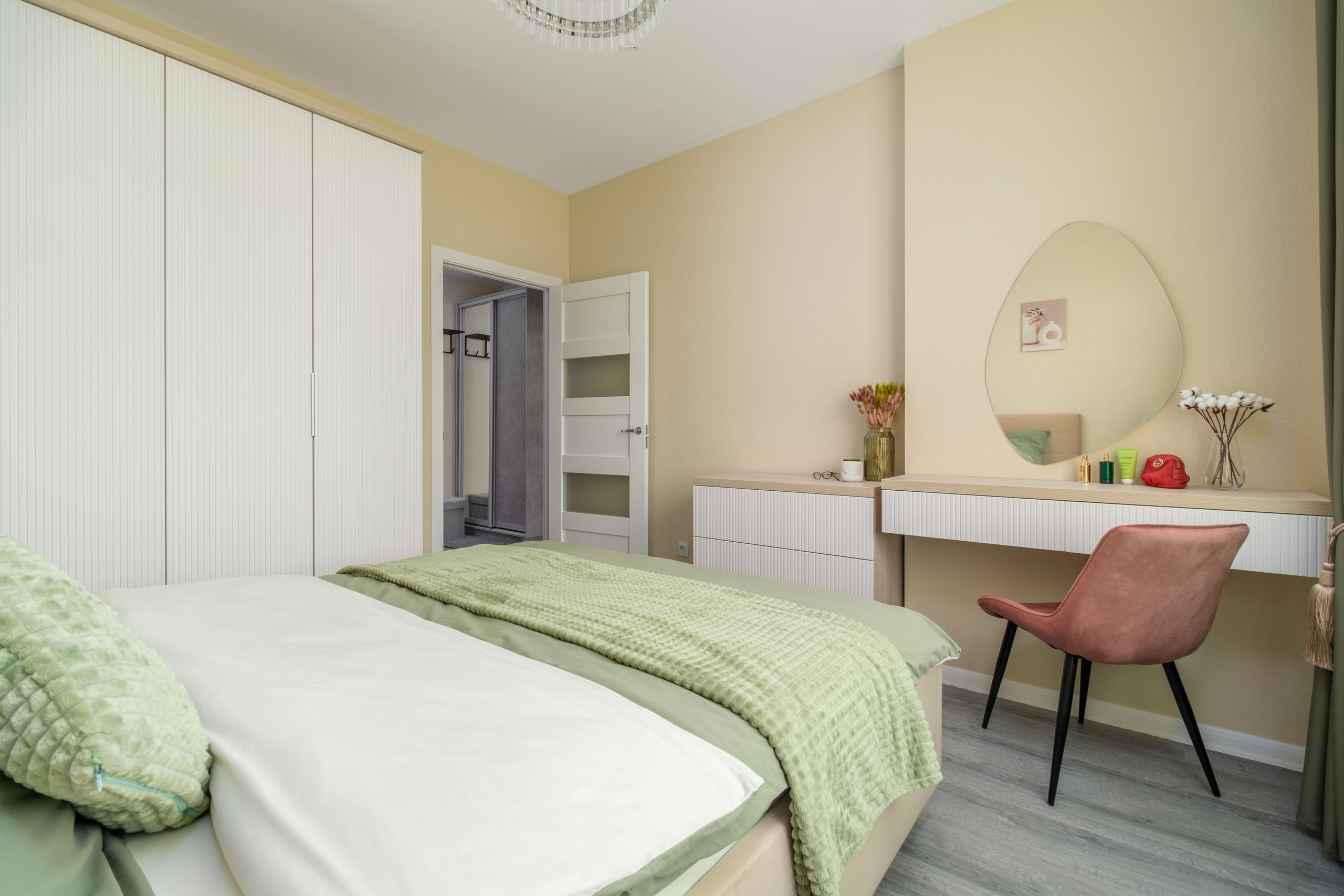 Двухкомнатная квартира, Плесецкая ул