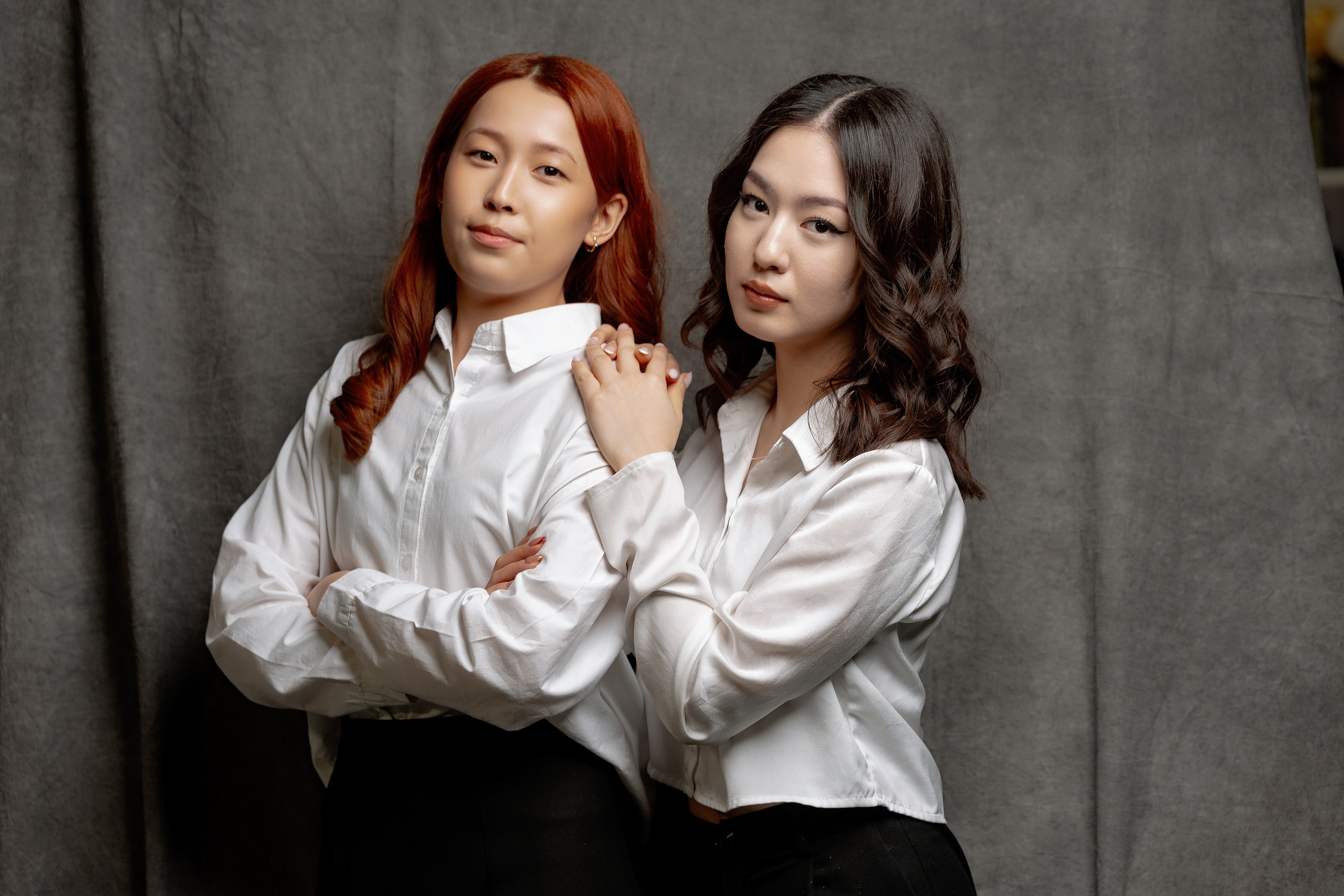 По двое. Выпускные альбомы в Нур-Султане (Астана) и по всему Казахстану