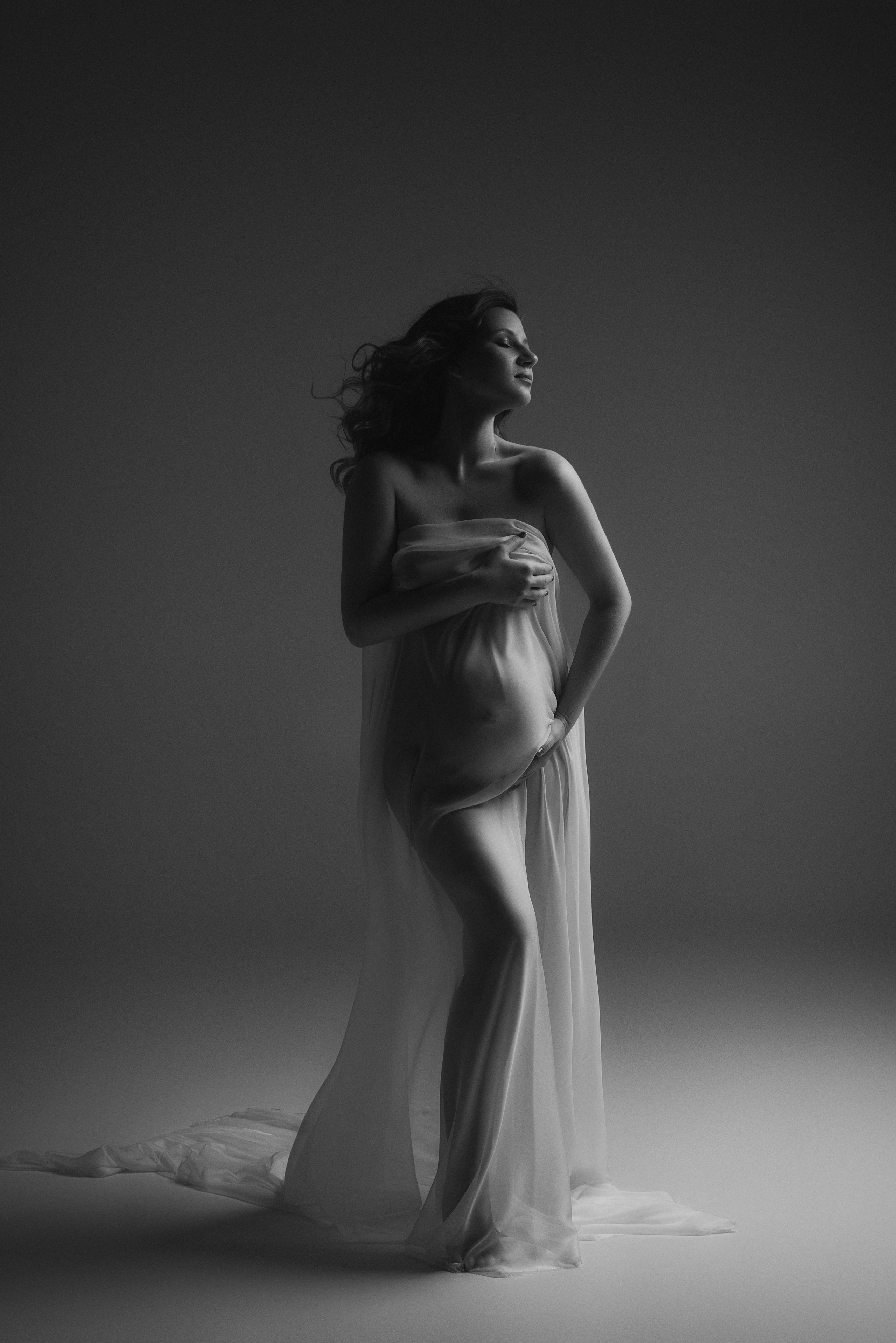 Фотосъемка беременности. Фотограф беременности, новорожденных и детей до года в Челябинске Волк