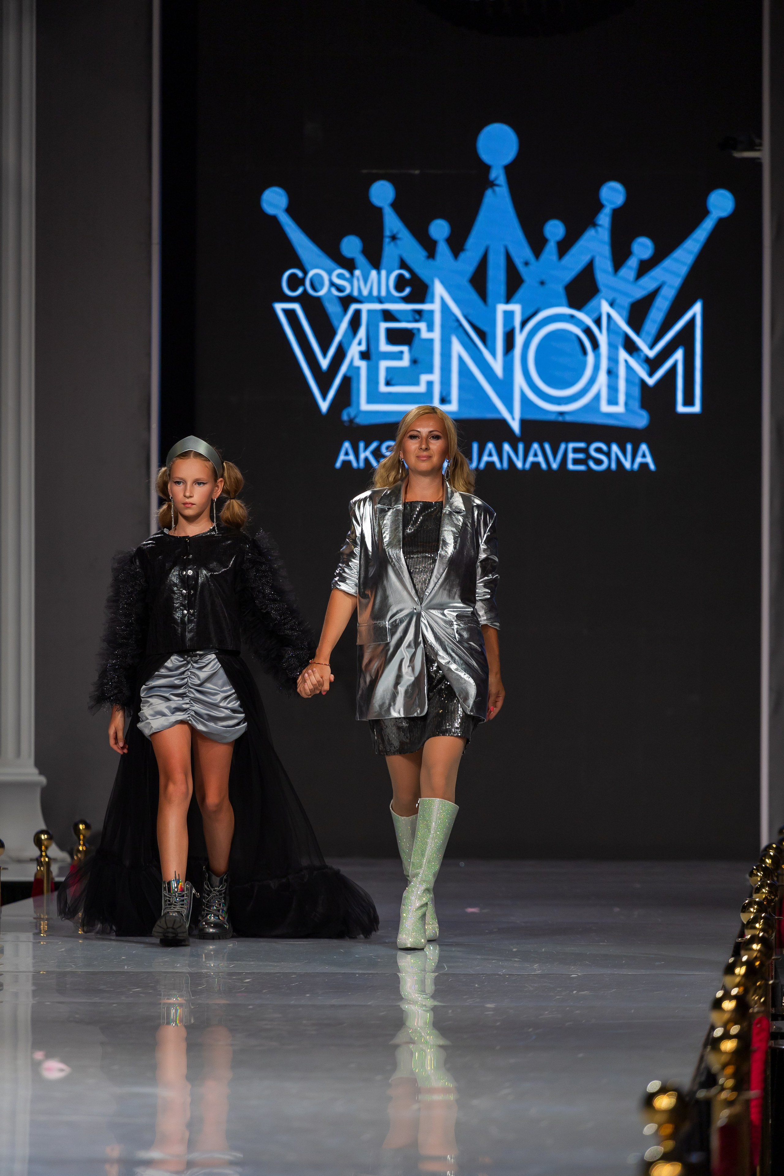 Estet Fashion Week. Photomantis