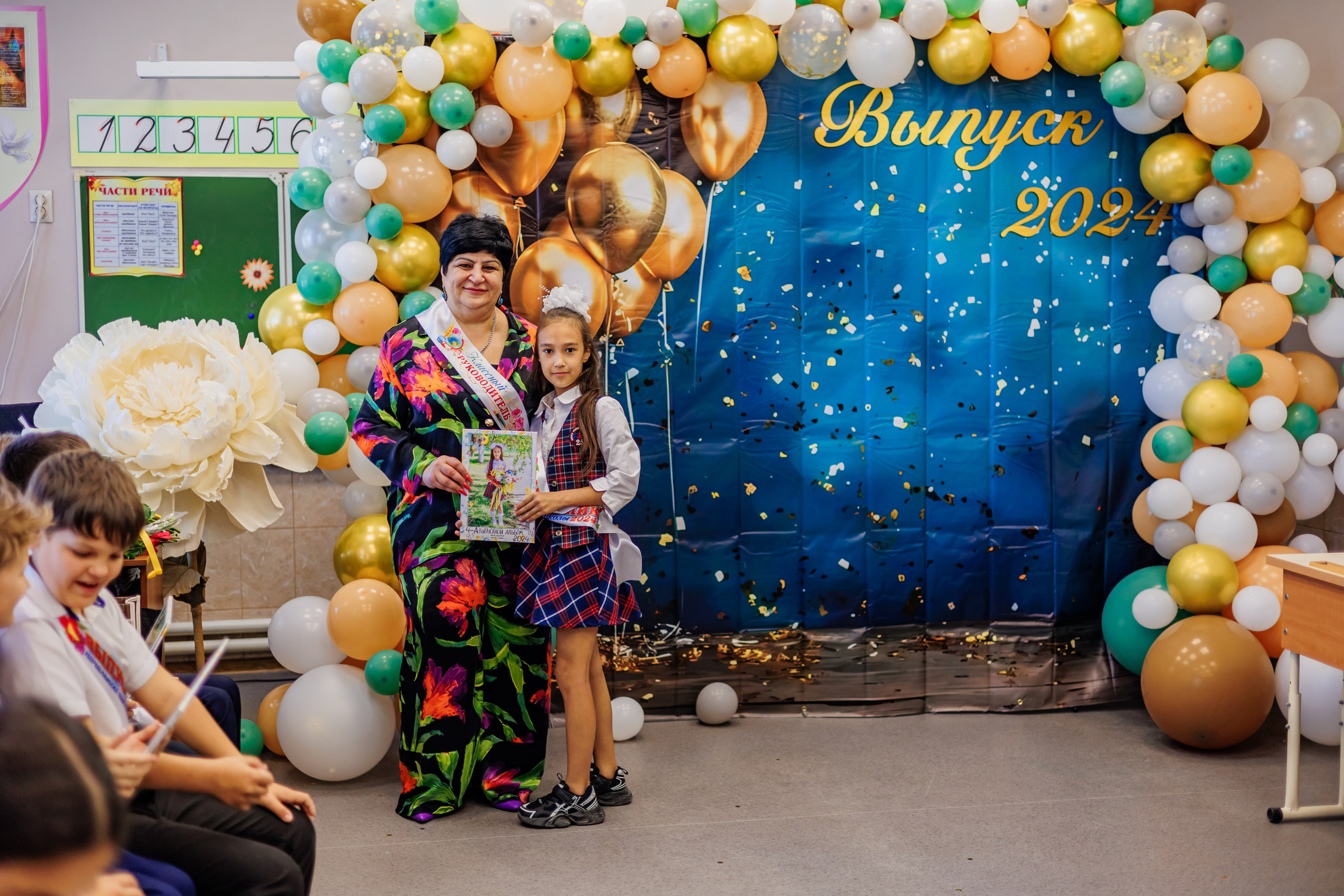 Выпуск 4а 25школа'24 год. Свадебный и семейный фотограф в Армавире