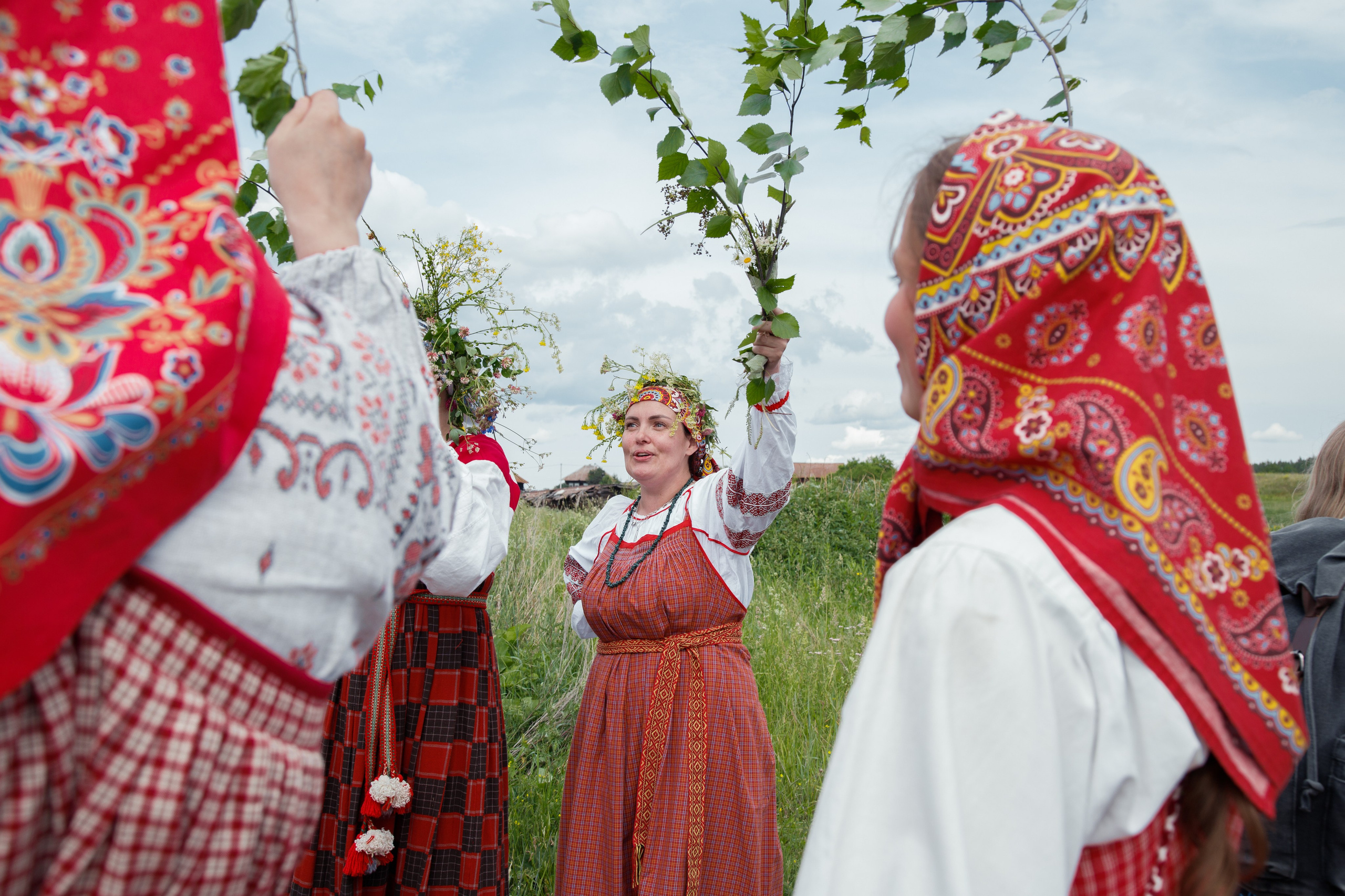 Свадьба Солнца и Земли в деревне Никонова. Репортажный фотограф с душой путешественника