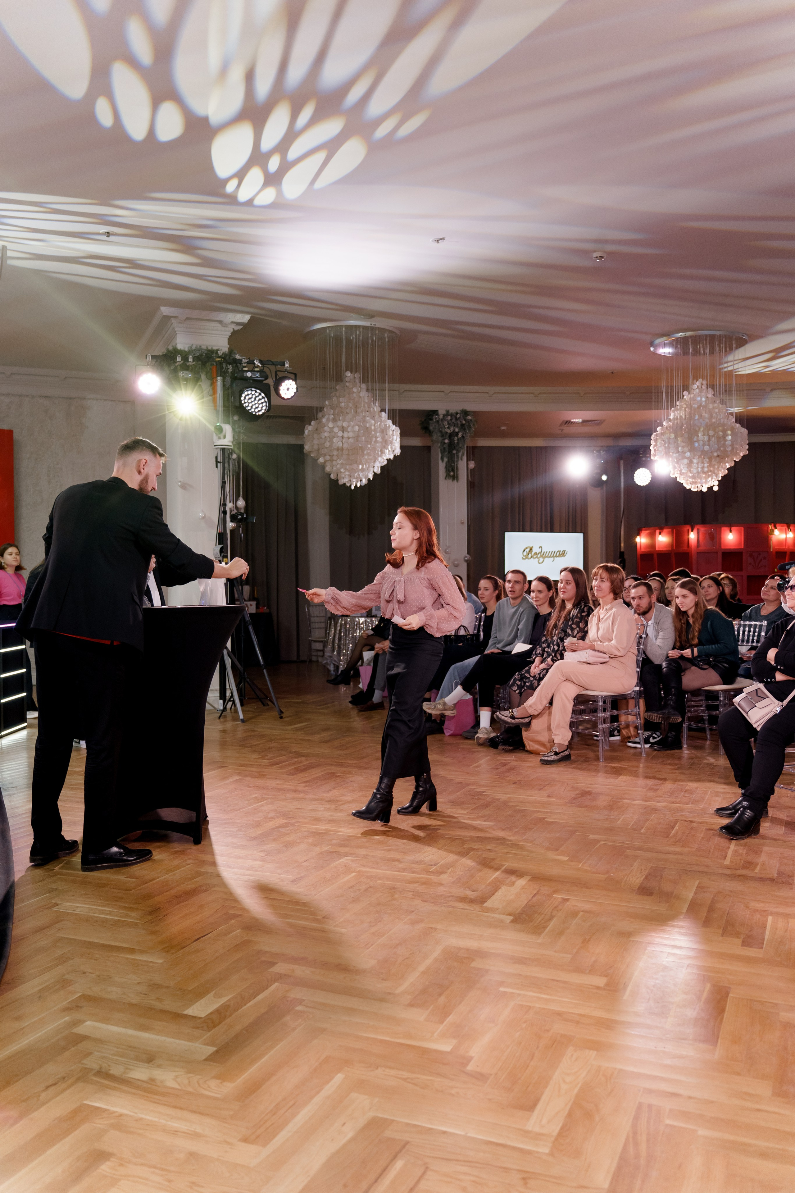 Выставка свадебных специалистов «Свадьба на 1000%». Свадебный фотограф в Санкт-Петербурге