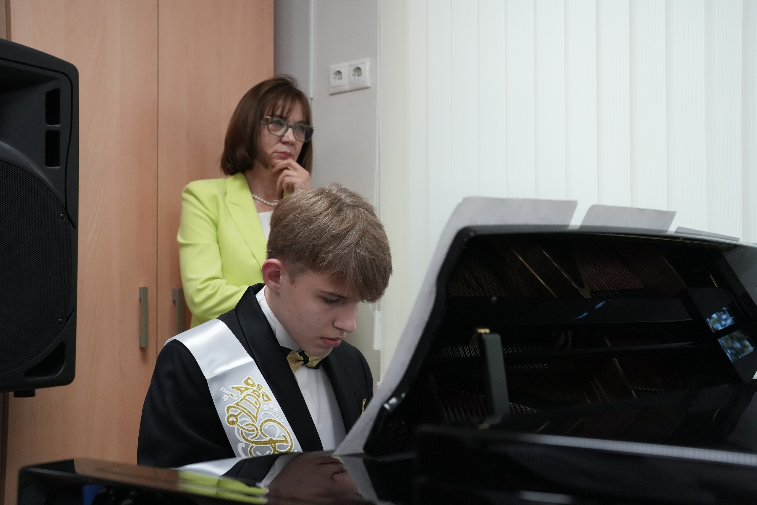 Выпускной в музыкально-хоровой школе г. Москвы № 106. Семейный и детский фотограф в Москве Оксана Чибизова