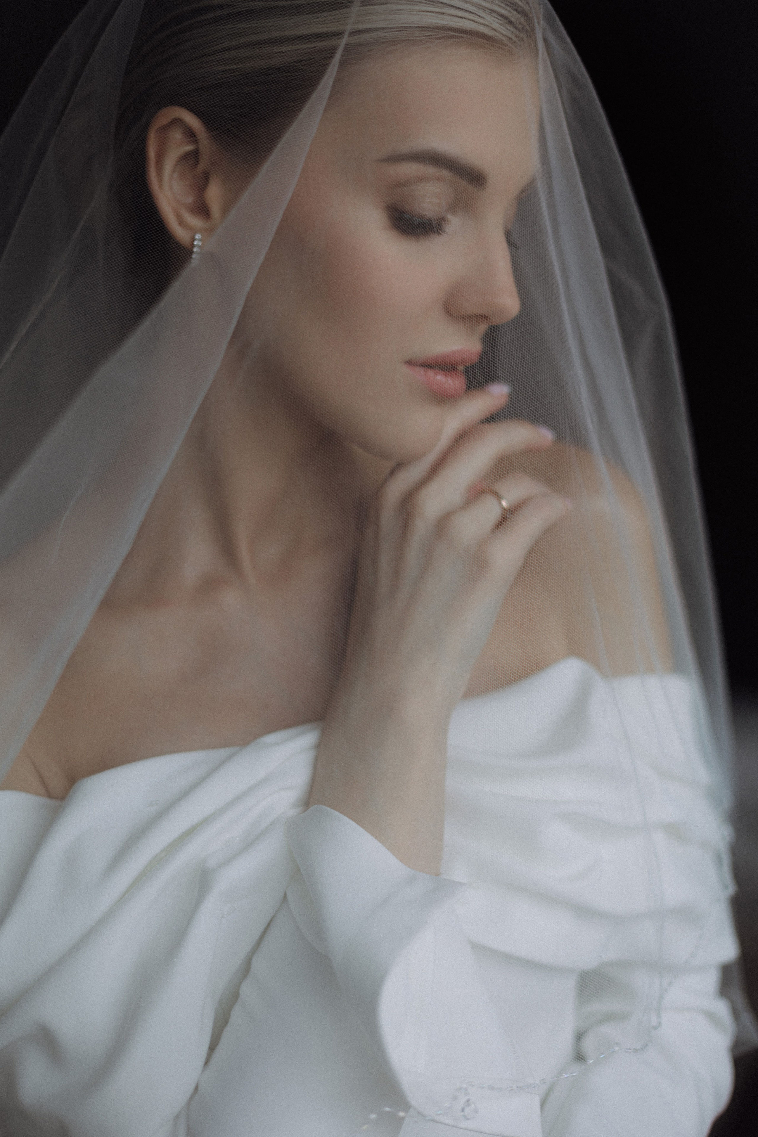 Свадебная фотосессия на стадионе Спартак. Свадебный фотограф в Москве. свадебная фотосессия Москва. Фотограф в Москве Валерия Рожкова