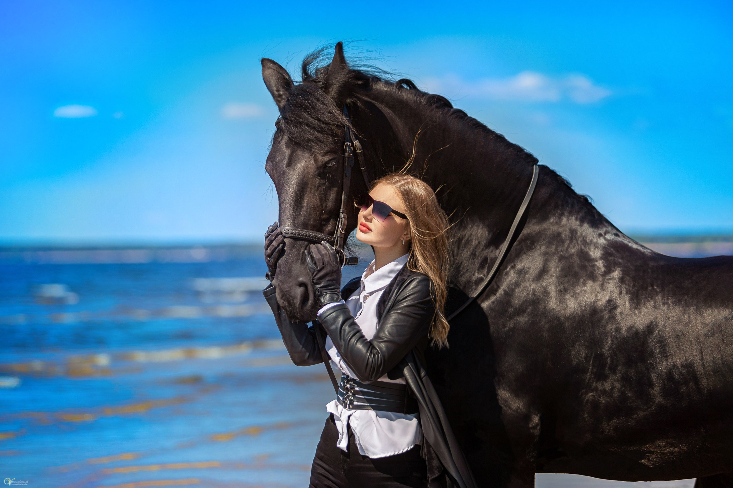 Фотосессии с лошадьми летом. Фотограф женский и мужской портрет Санкт-Петербург