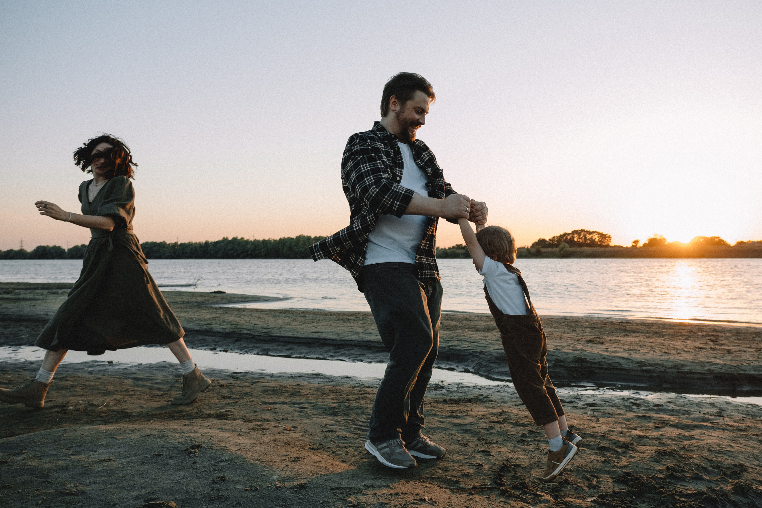 Придерживая летнее настроение. Свадебный и семейный фотограф в Краснодаре