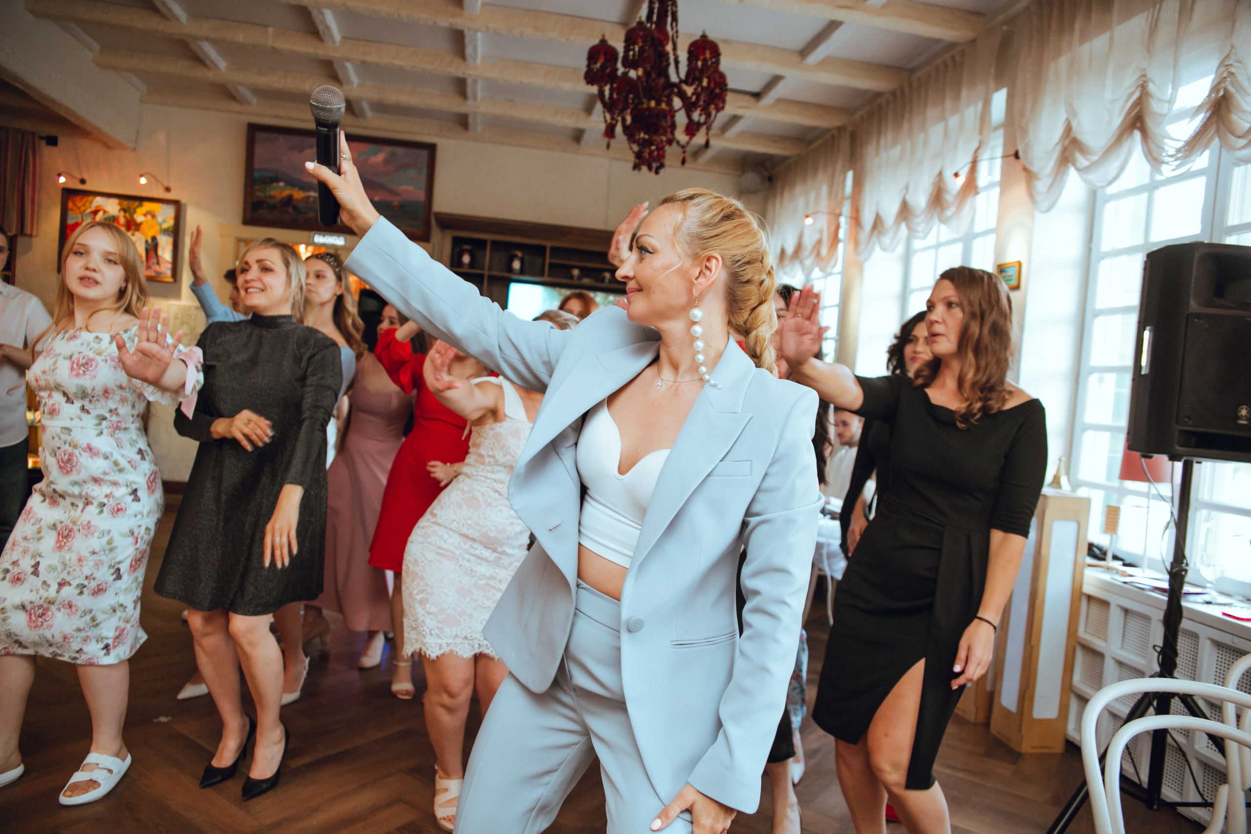 Выпускной в Пушкине — 9 класс. Портретный и репортажный фотограф в Санкт-Петербурге Елизавета Я