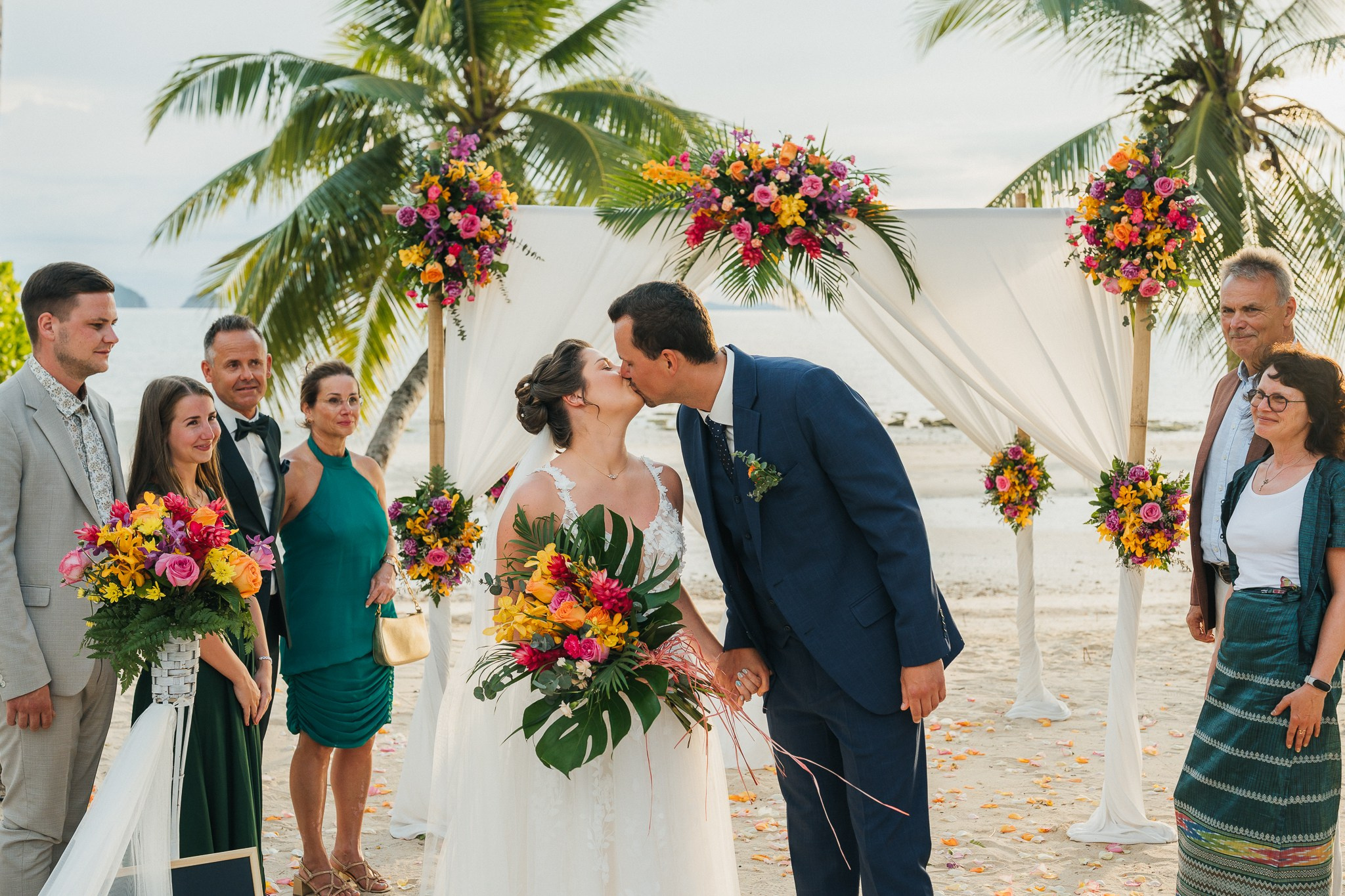 Louisa & Sascha 18.04.2025. Mariage à Koh Samui, en Thaïlande. Whatsapp: +66 94 3 650 301
