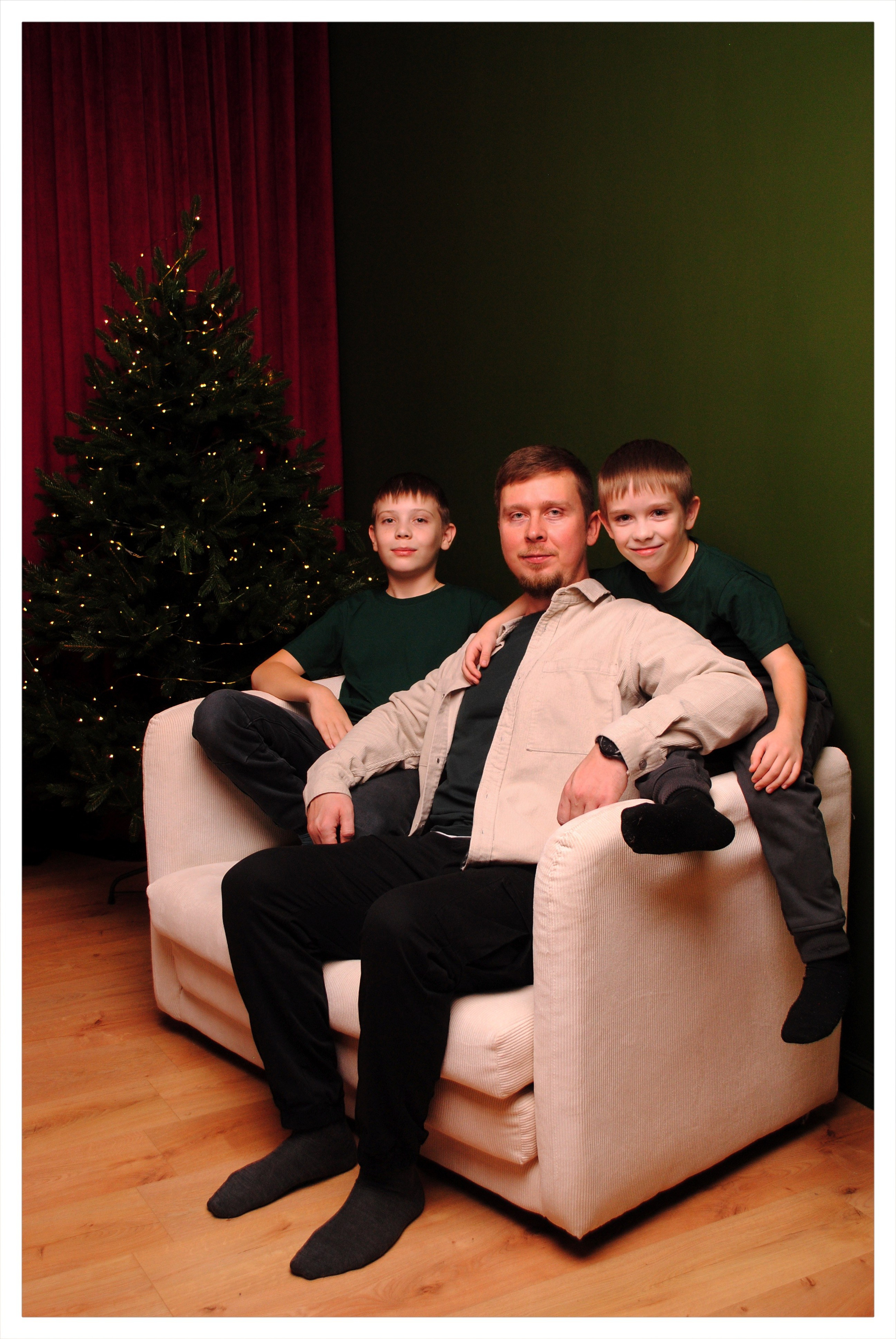 Мария и семья. Фотограф Мария Мусаелян