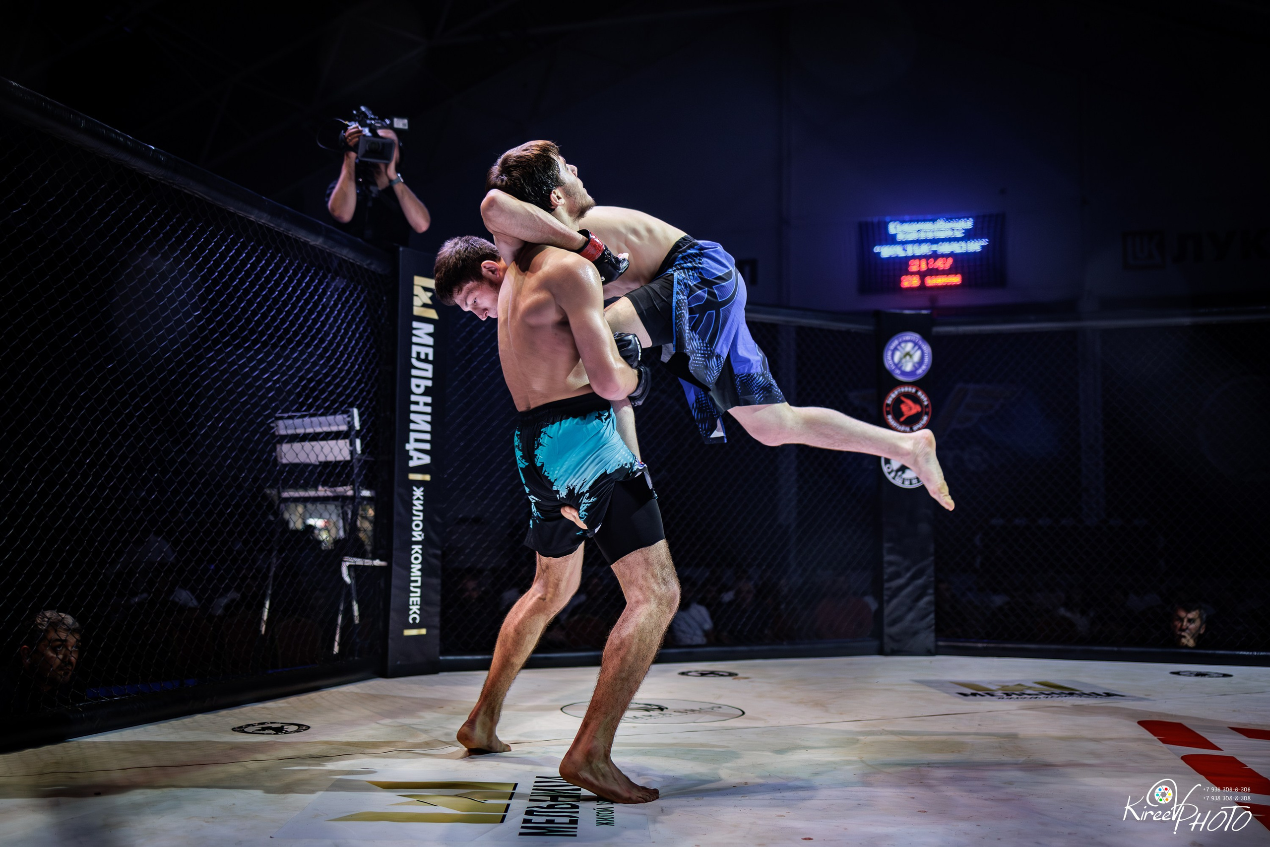 Акиев Ильяс Исаев Абду-Халим Бой MMA Фотограф Минводы Экспо