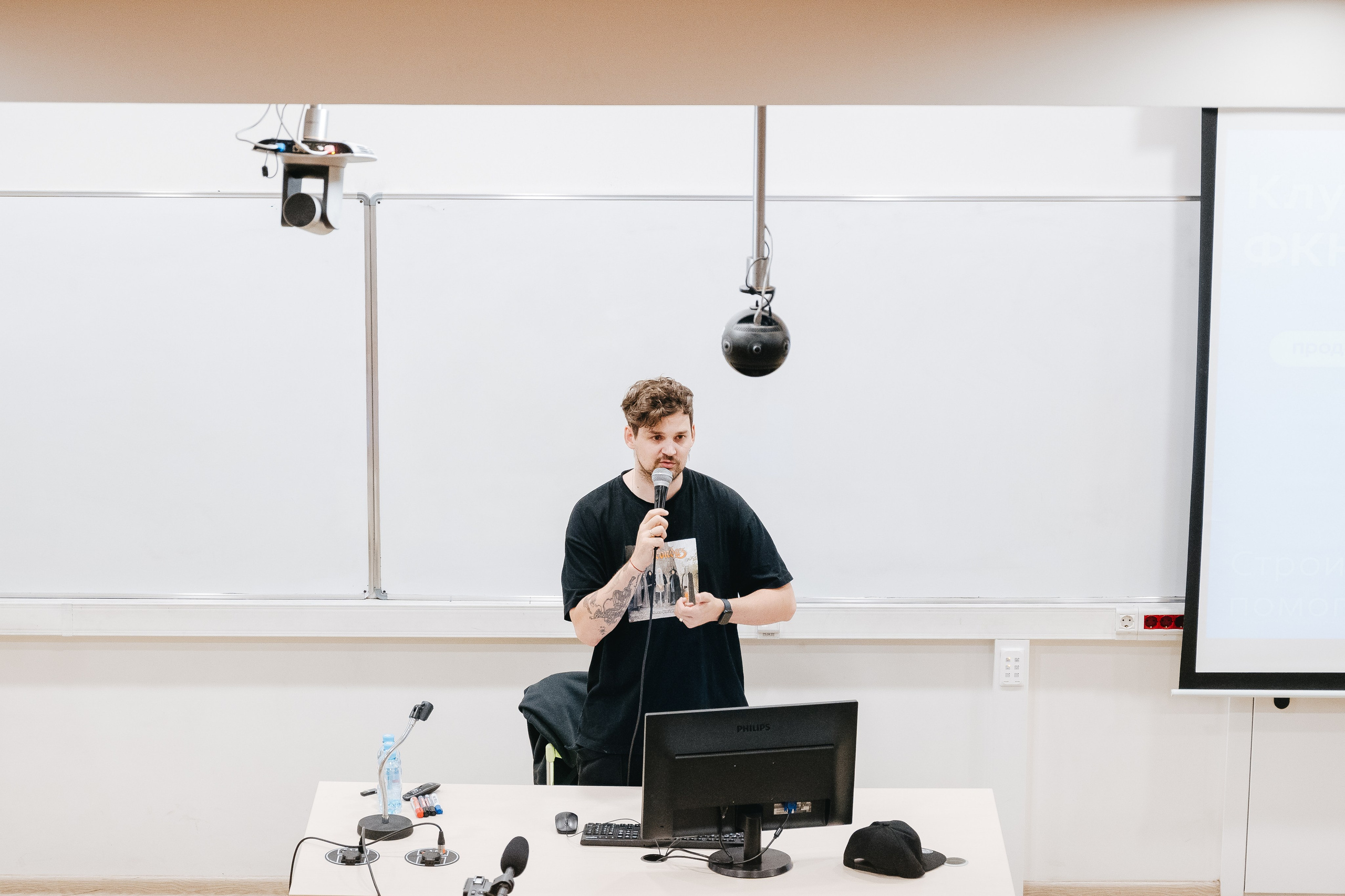 Встреча с Олегом Титовым, креативным продюсером Medium Quality. Даниил Сергеев: репортажный фотограф